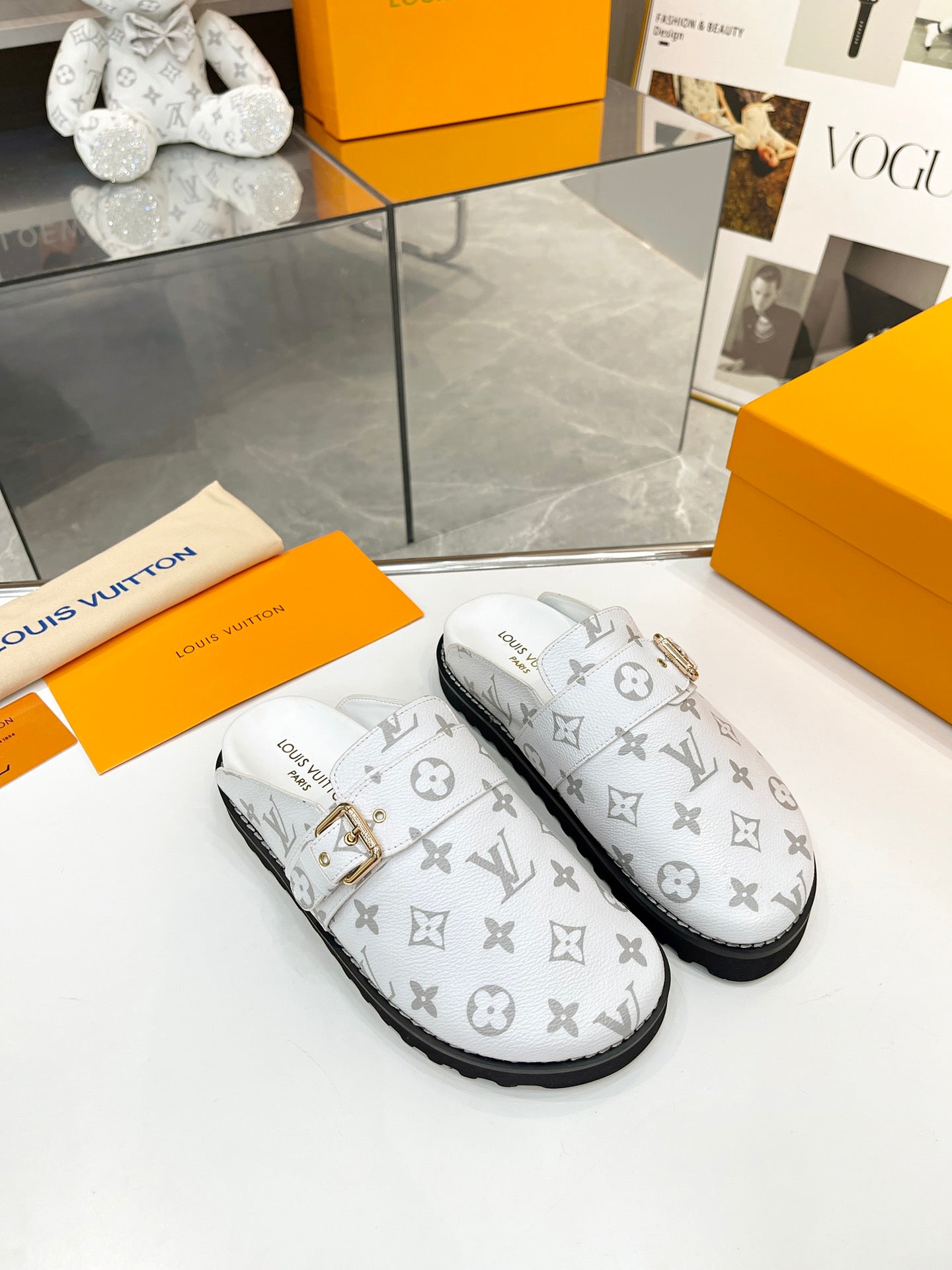 LuxluxHouse Best Quality Sandals Louis Vuitton