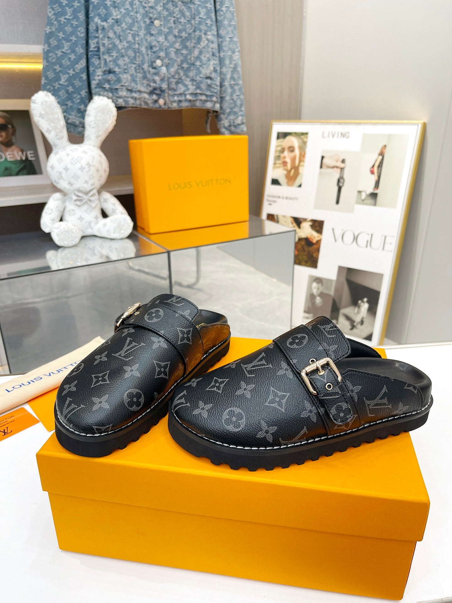 LuxluxHouse Best Quality Sandals Louis Vuitton