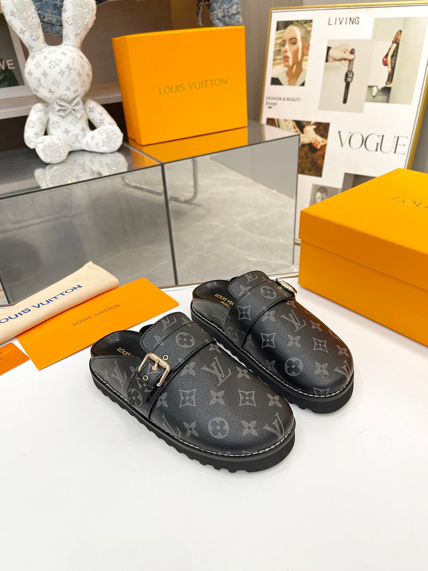 LuxluxHouse Best Quality Sandals Louis Vuitton
