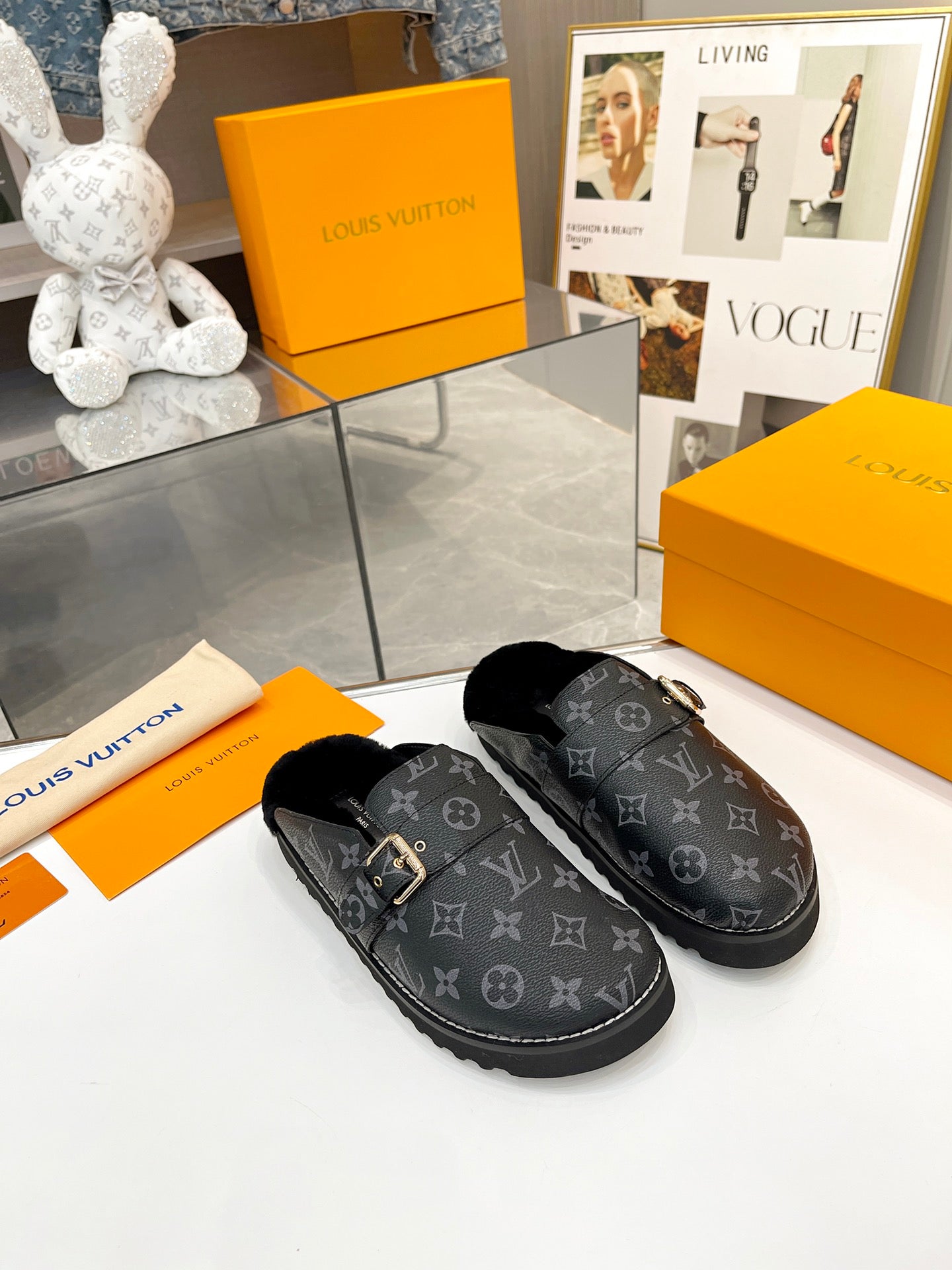 LuxluxHouse Best Quality Sandals Louis Vuitton