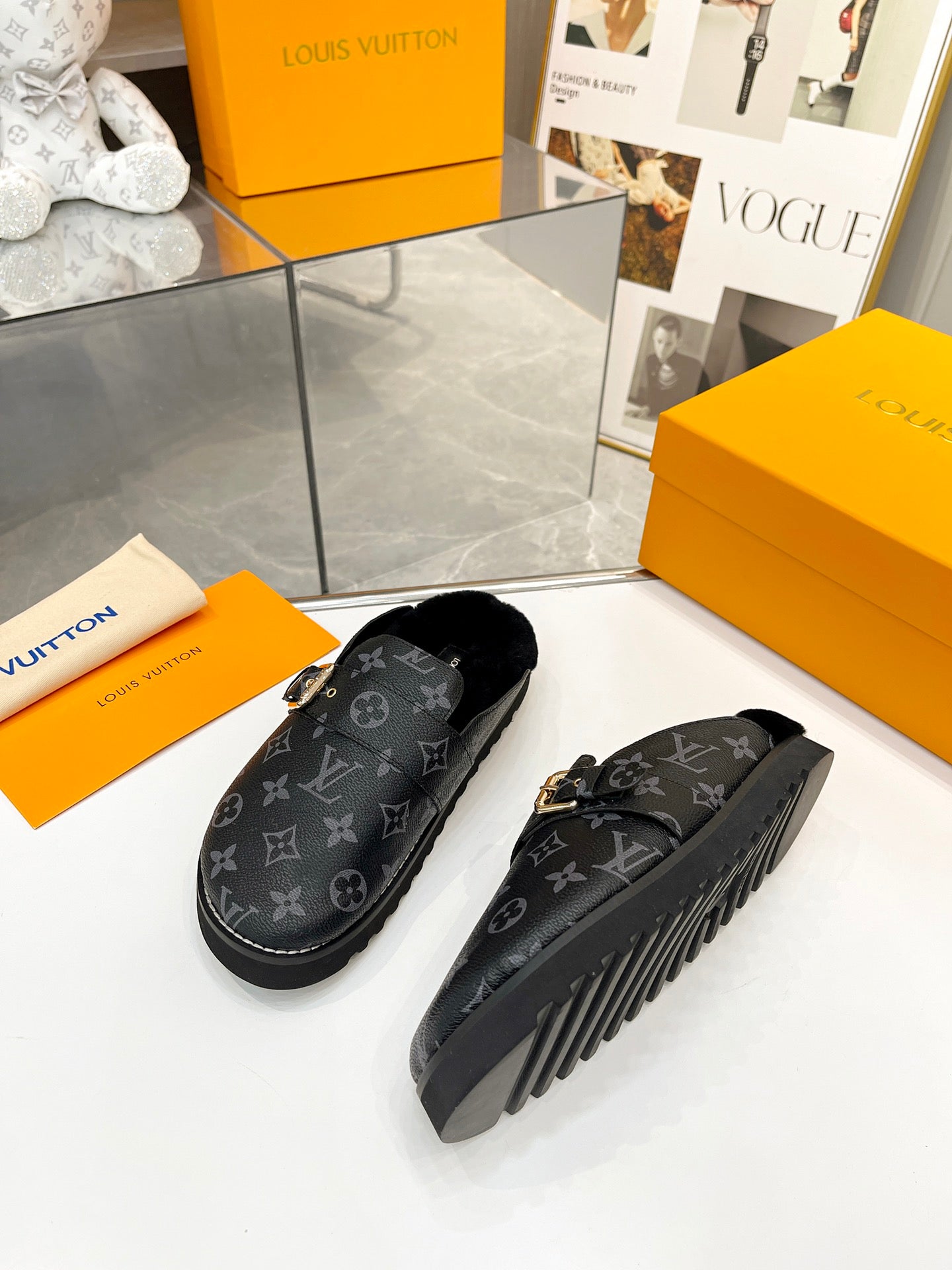 LuxluxHouse Best Quality Sandals Louis Vuitton