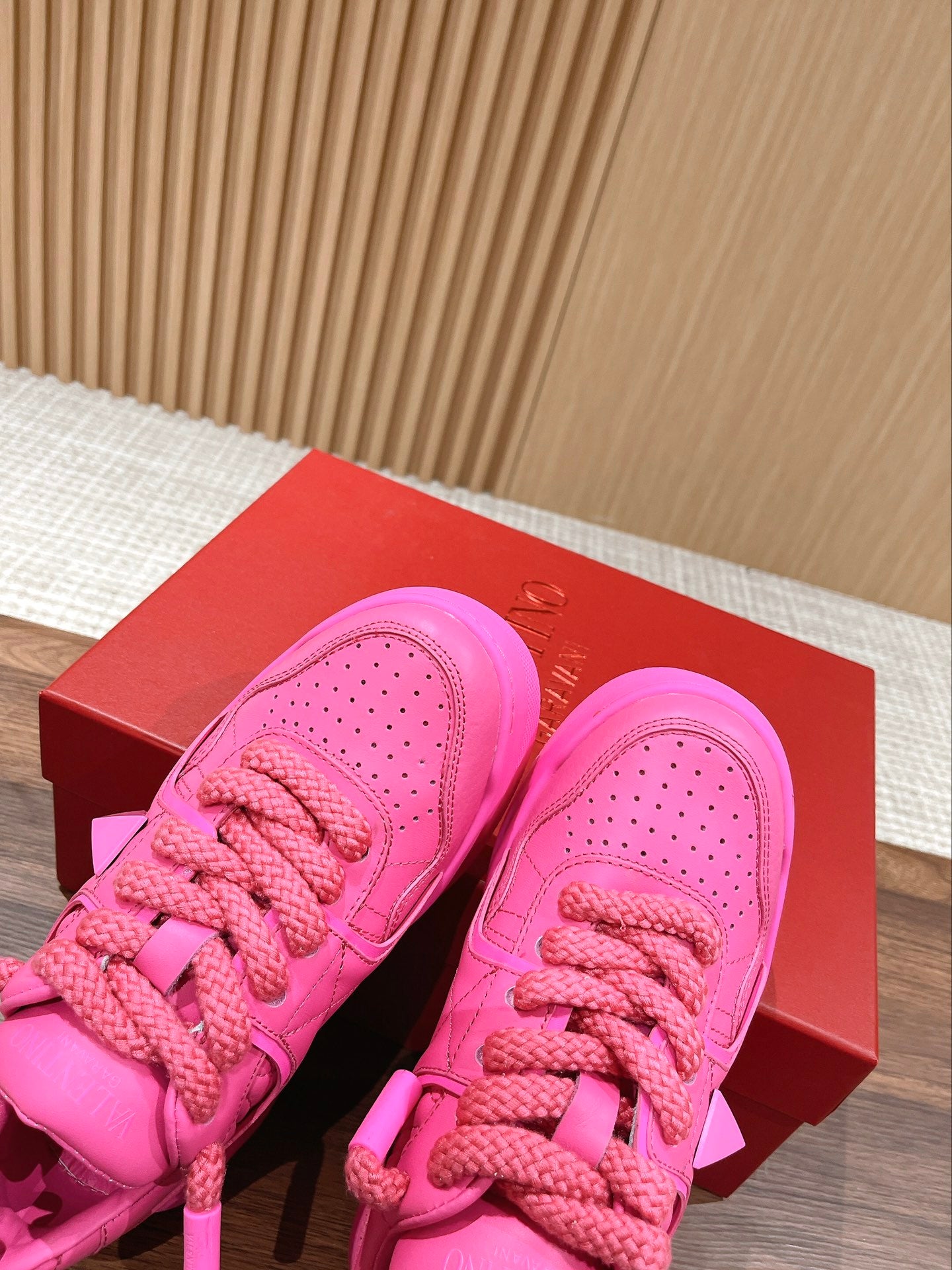 LuxluxHouse Best Quality Valentino Women Shoes