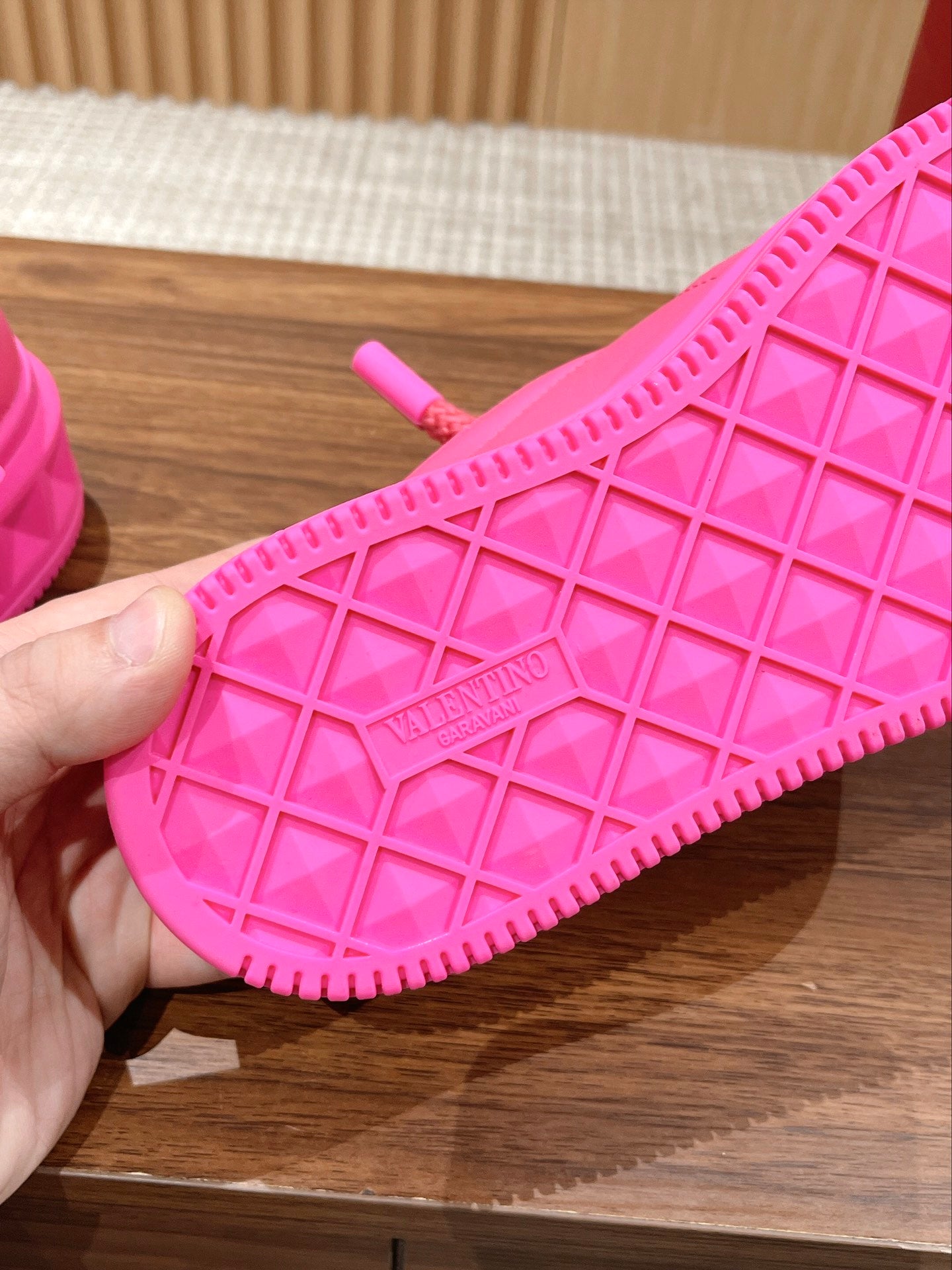 LuxluxHouse Best Quality Valentino Women Shoes