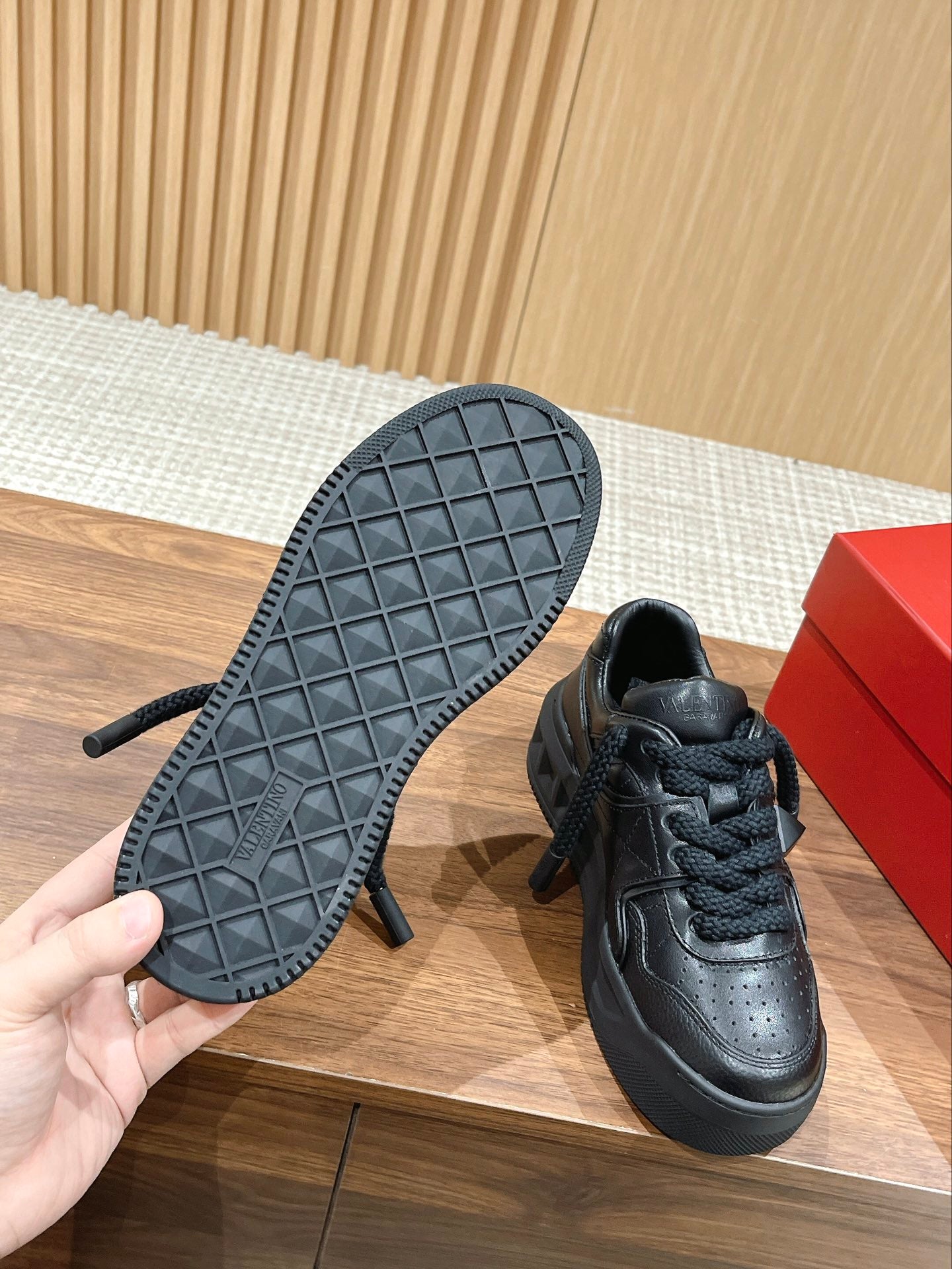 LuxluxHouse Best Quality Valentino Women Shoes