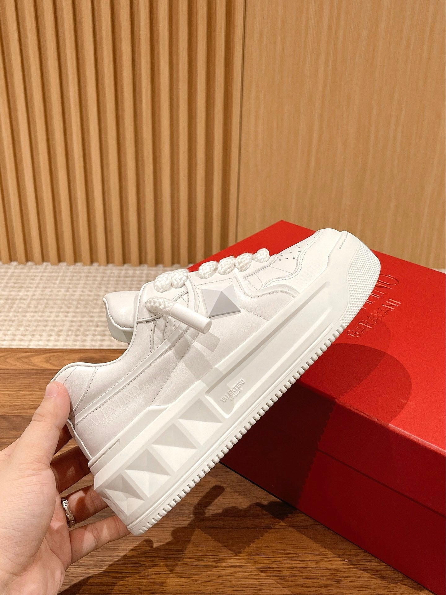 LuxluxHouse Best Quality Valentino Women Shoes