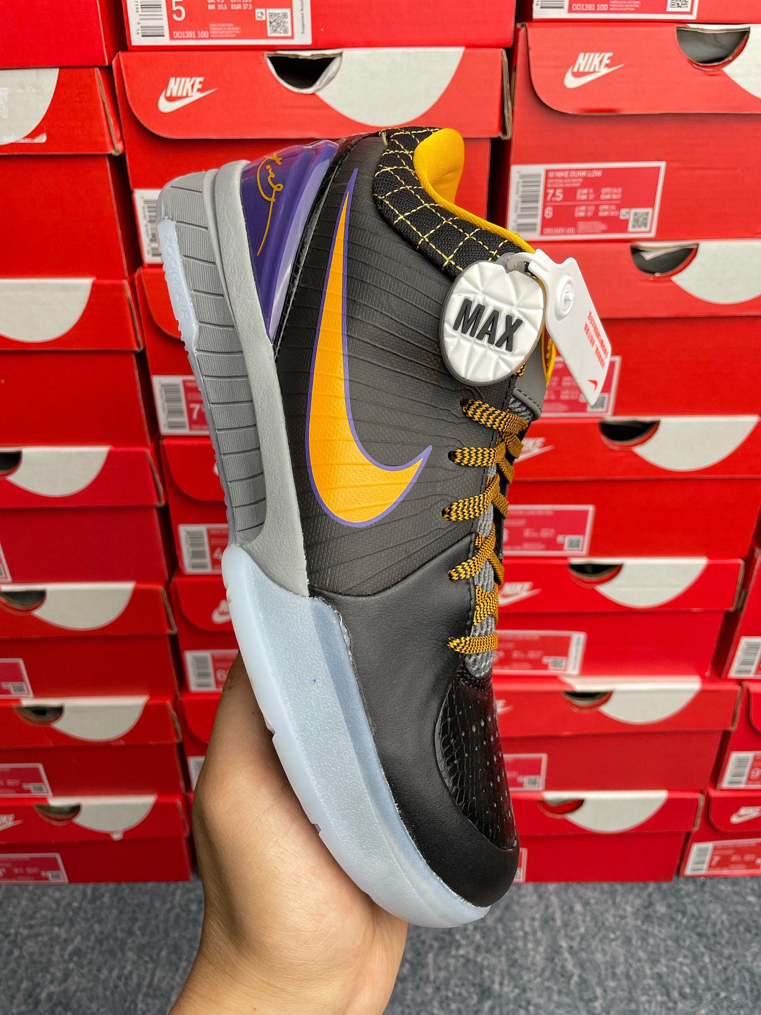 Max/WKB Batch-Nike Zoom Kobe 4 Protro “Carpe Diem”