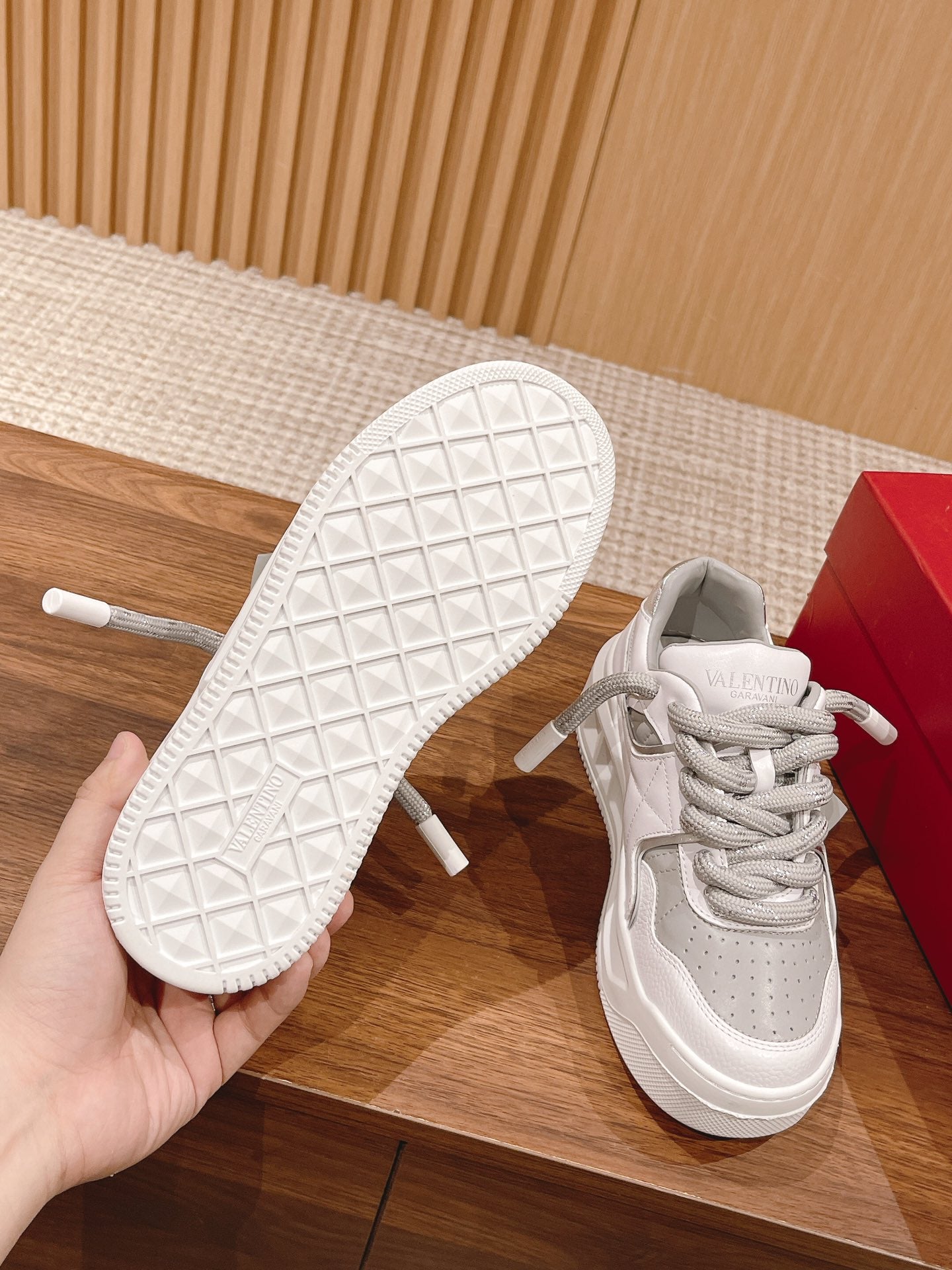 LuxluxHouse Best Quality Valentino Women Shoes