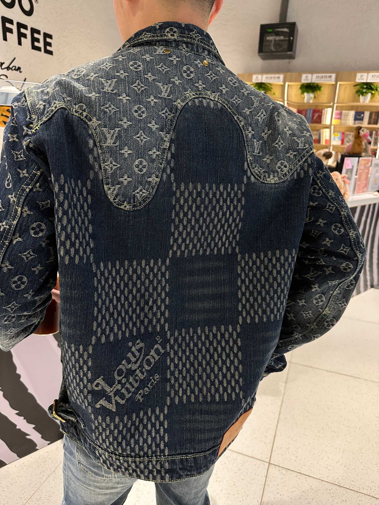 LuxluxHouse Best Quality Clothes Coats & Jackets Louis Vuitton