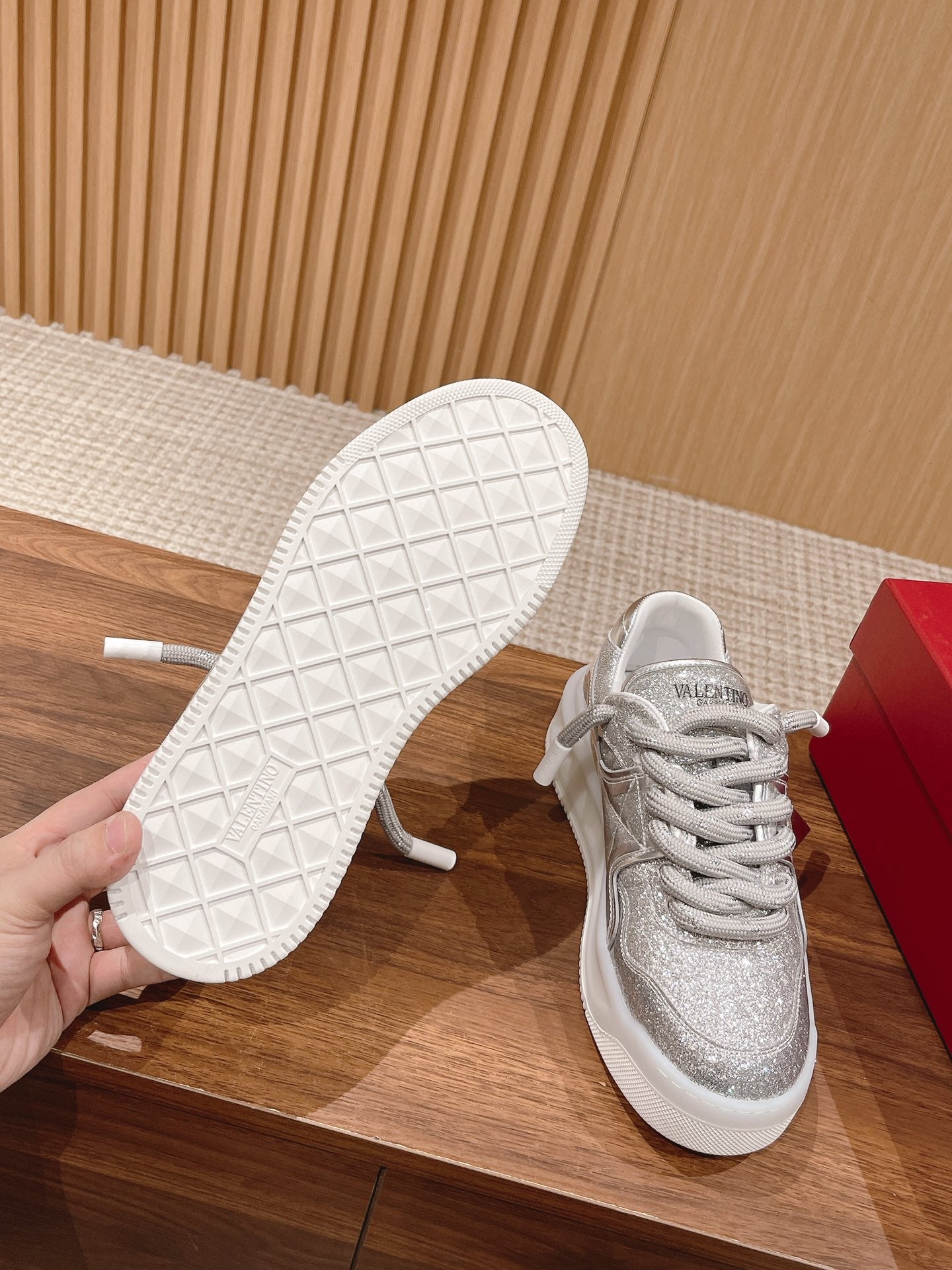 LuxluxHouse Best Quality Valentino Women Shoes