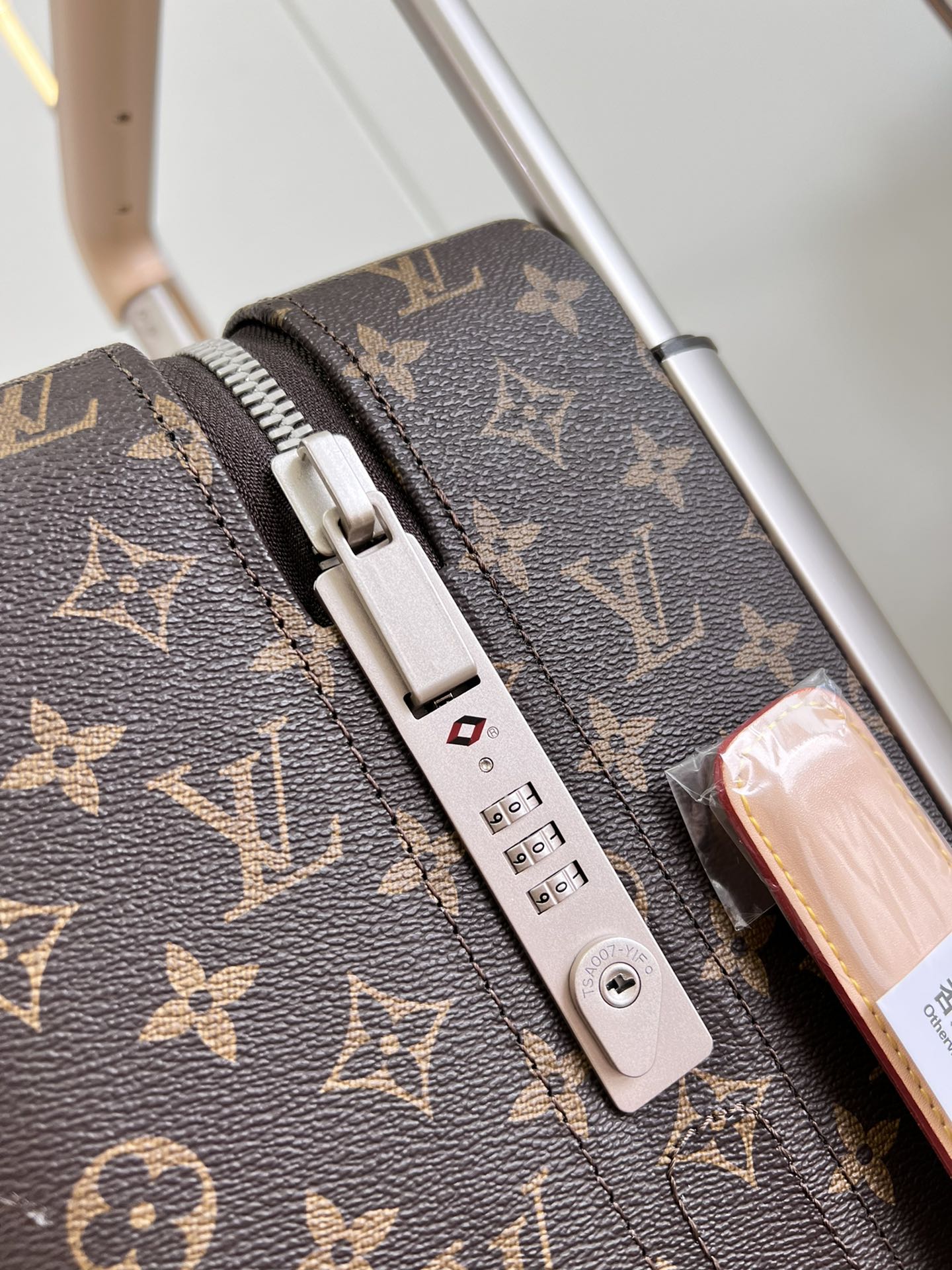 LuxluxHouse Best Quality Bags Luggage