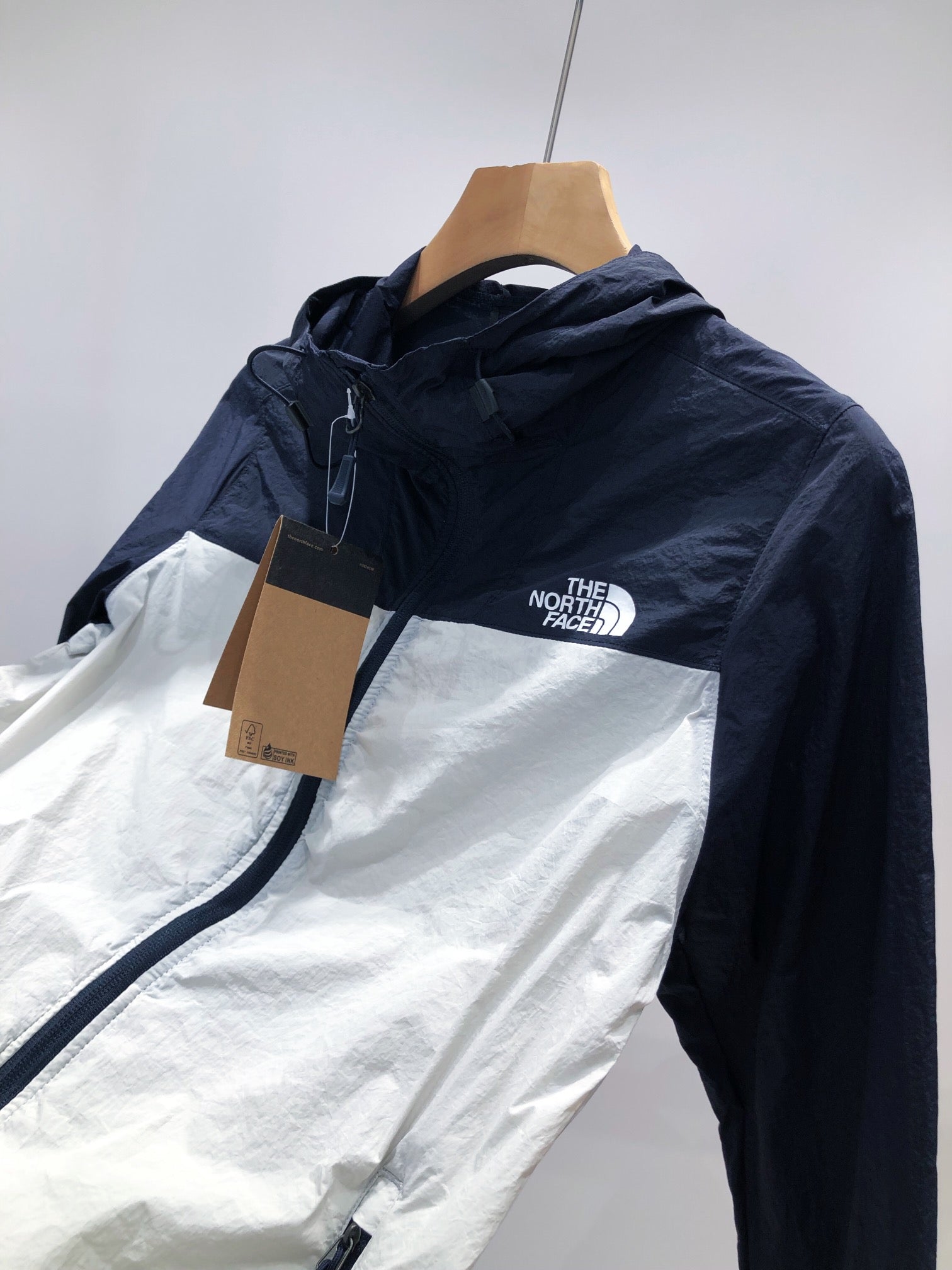 LuxluxHouse Best Quality Clothes The North Face & MLB Coats & Jackets