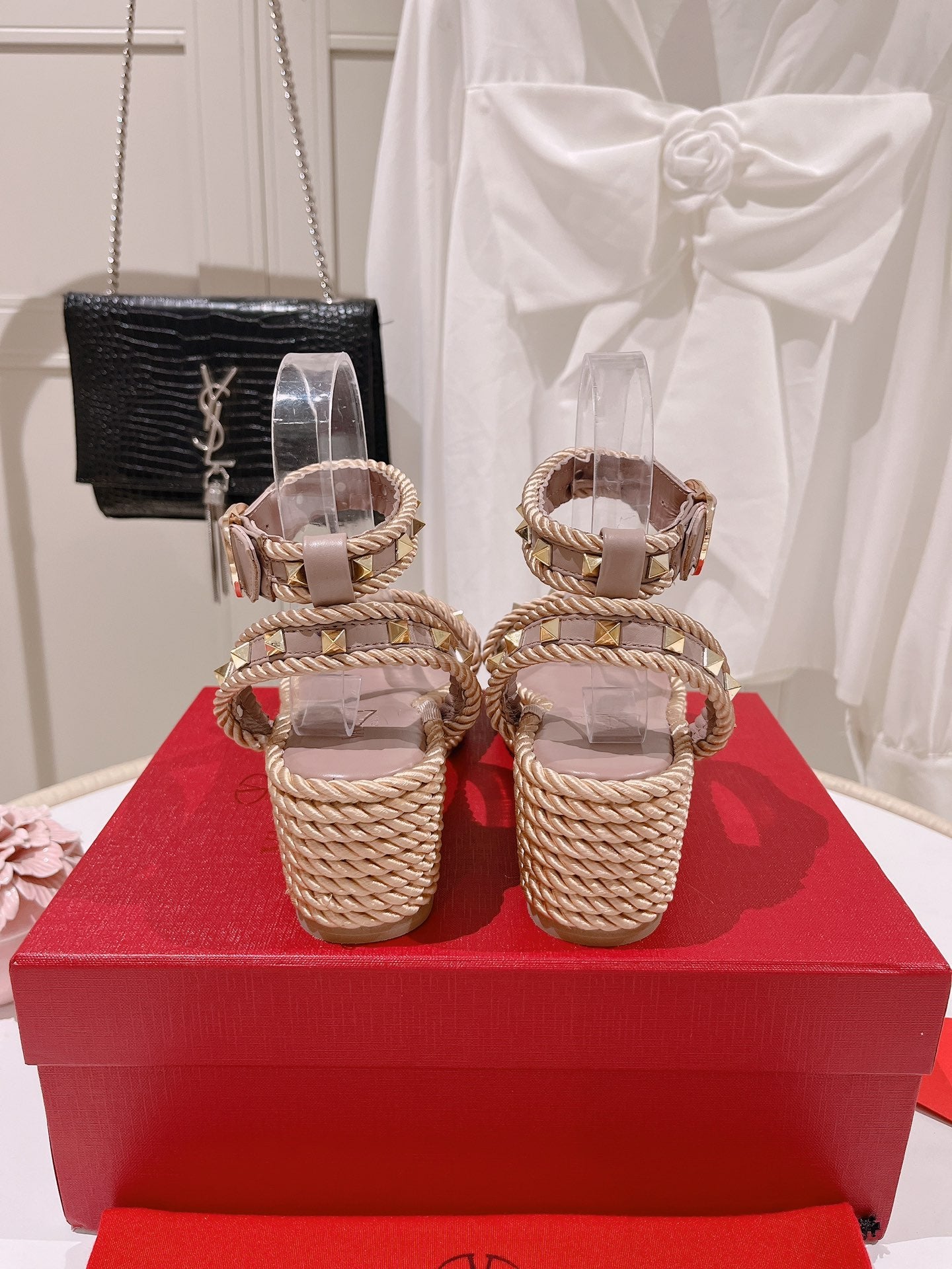 LuxluxHouse Best Quality Valentino Women Shoes