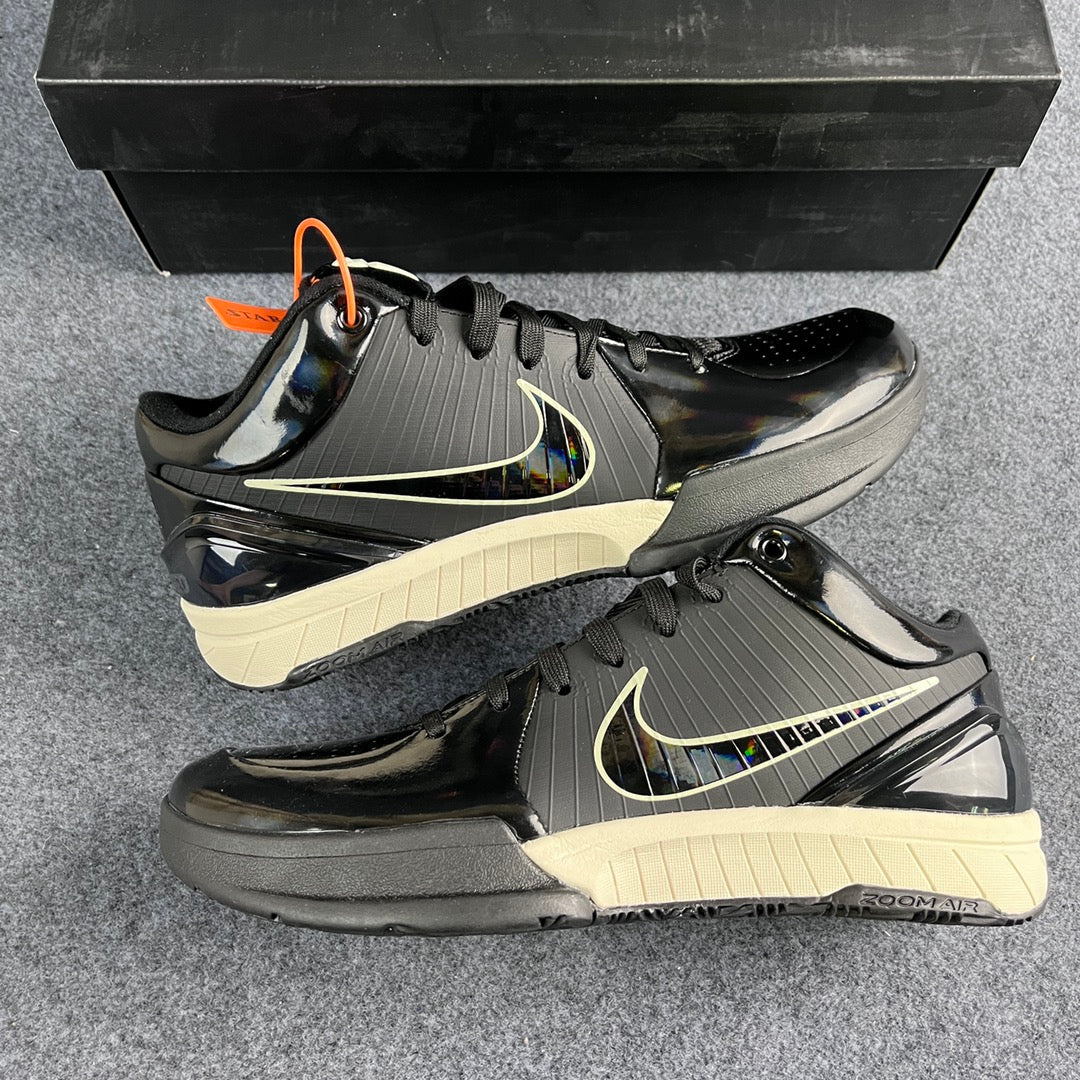 Max/WKB Batch-UNDEFEATED × Nike Zoom Kobe 4 Protro
