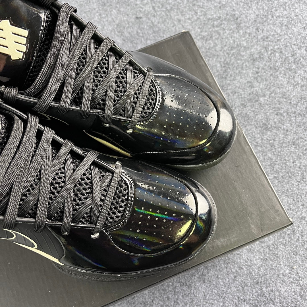 Max/WKB Batch-UNDEFEATED × Nike Zoom Kobe 4 Protro