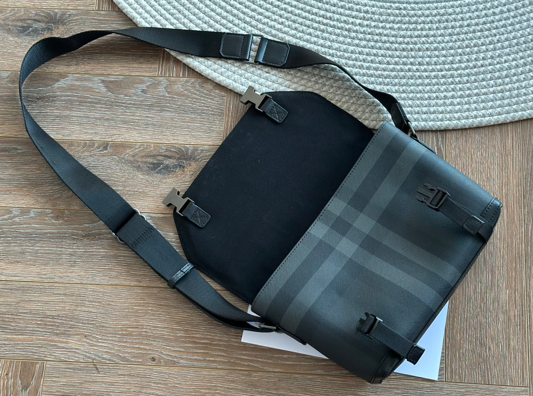 LuxluxHouse Best Quality Bags Burberry Men