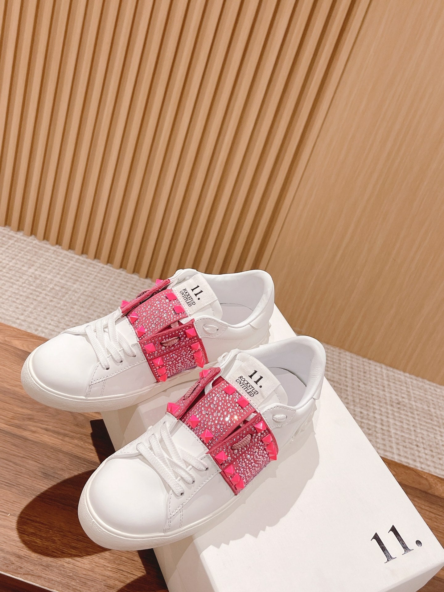 LuxluxHouse Best Quality Valentino Women Shoes