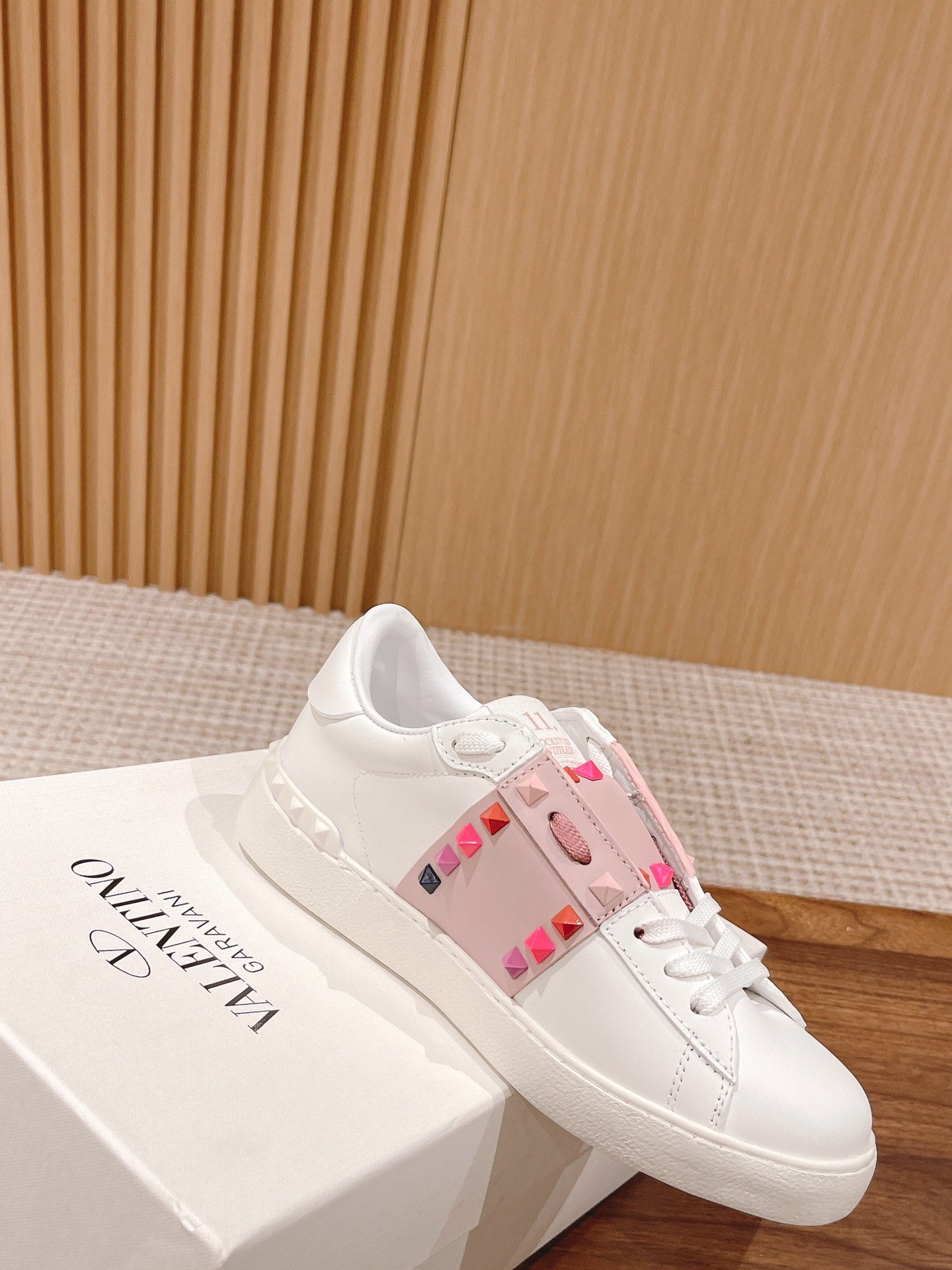 LuxluxHouse Best Quality Valentino Women Shoes