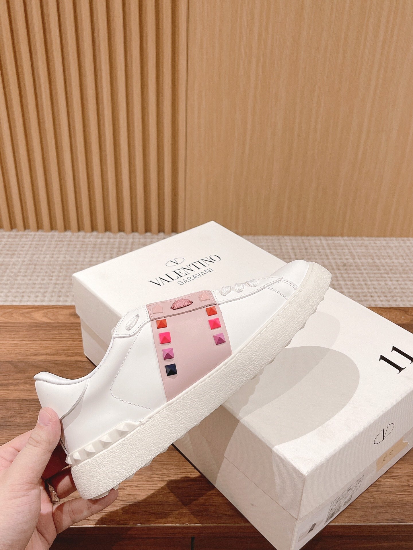 LuxluxHouse Best Quality Valentino Women Shoes