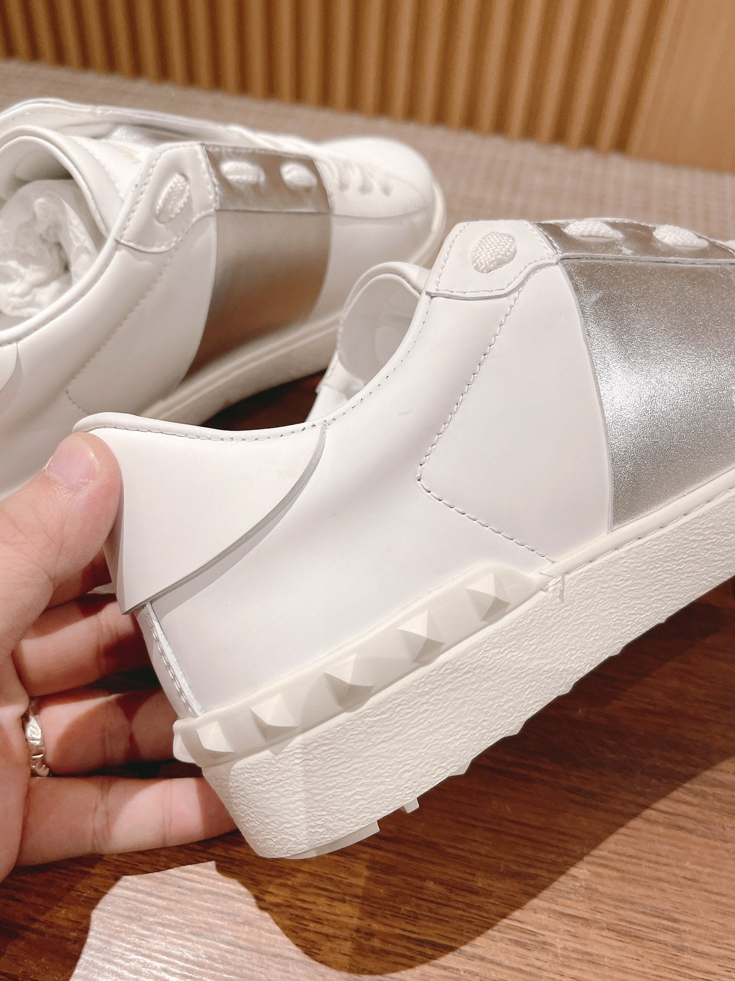 LuxluxHouse Best Quality Valentino Women Shoes