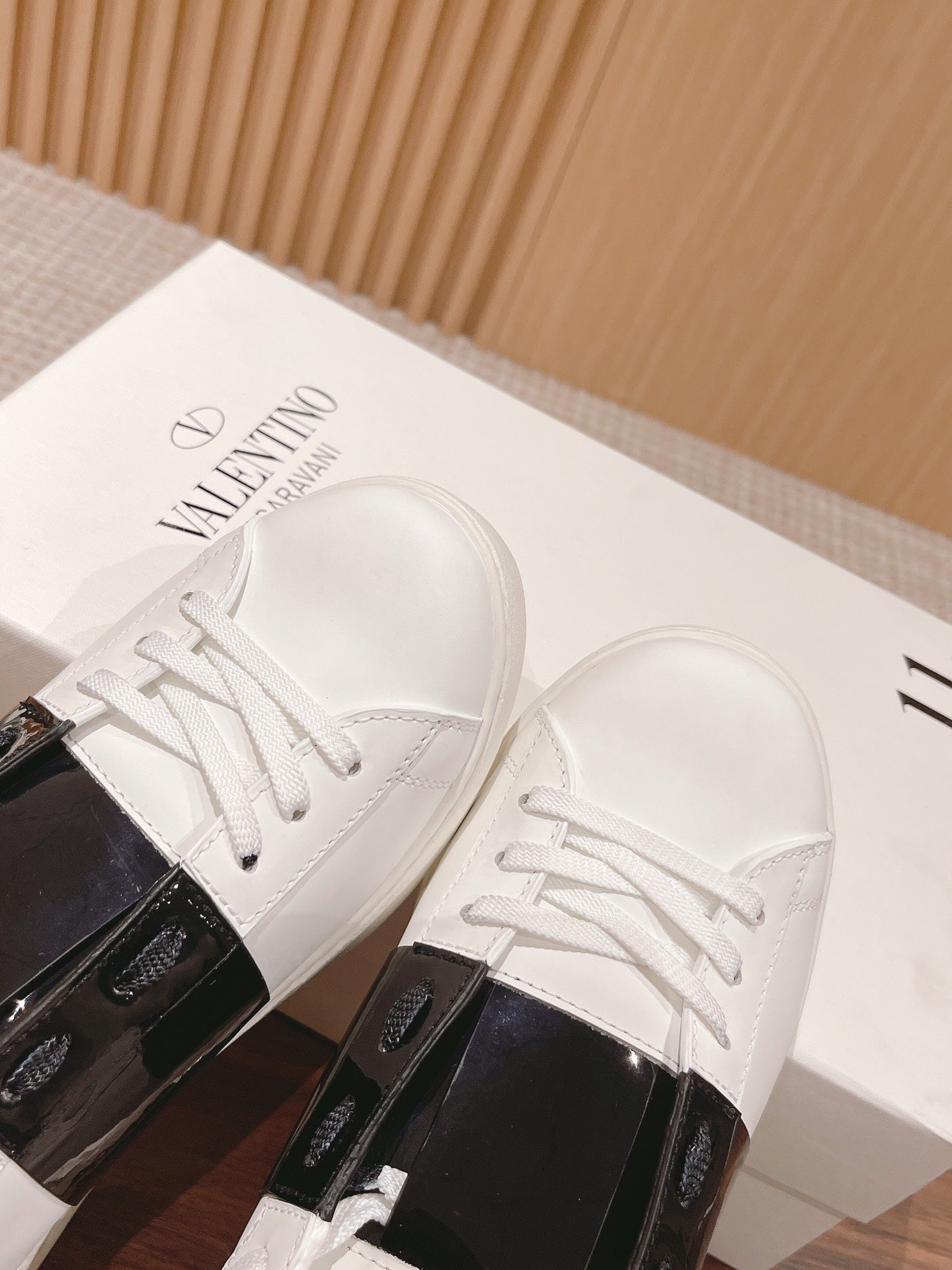 LuxluxHouse Best Quality Valentino Women Shoes