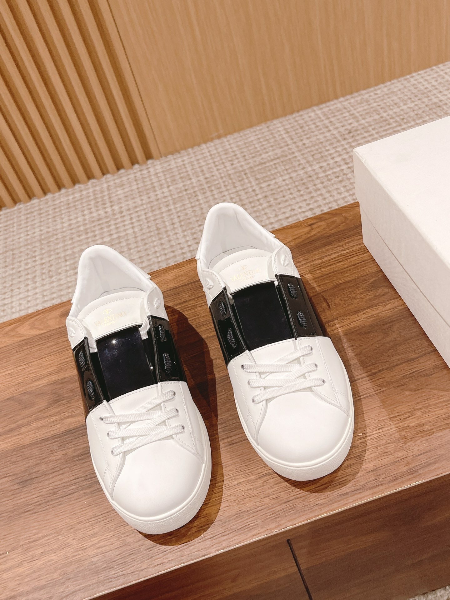 LuxluxHouse Best Quality Valentino Women Shoes