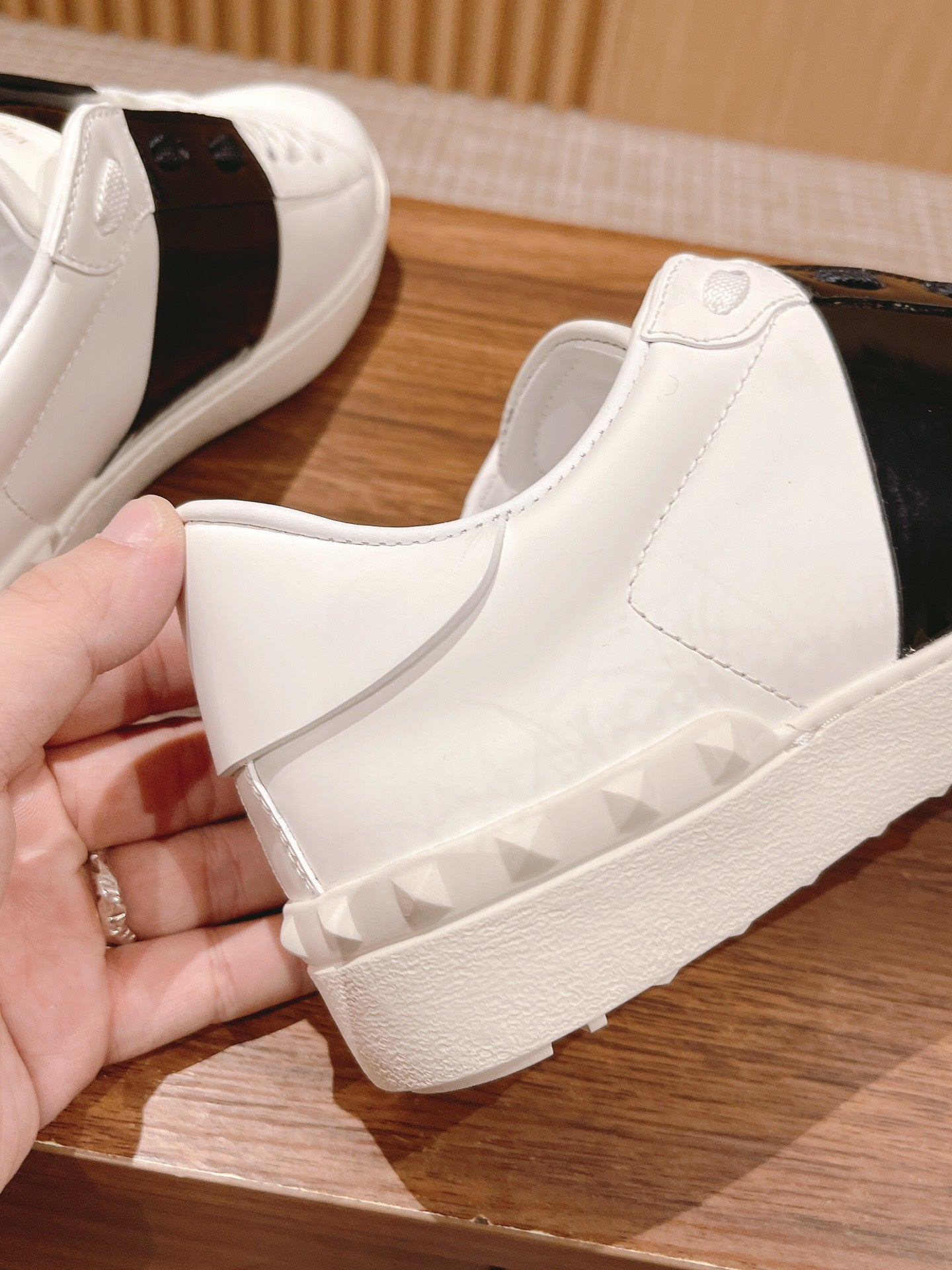 LuxluxHouse Best Quality Valentino Women Shoes