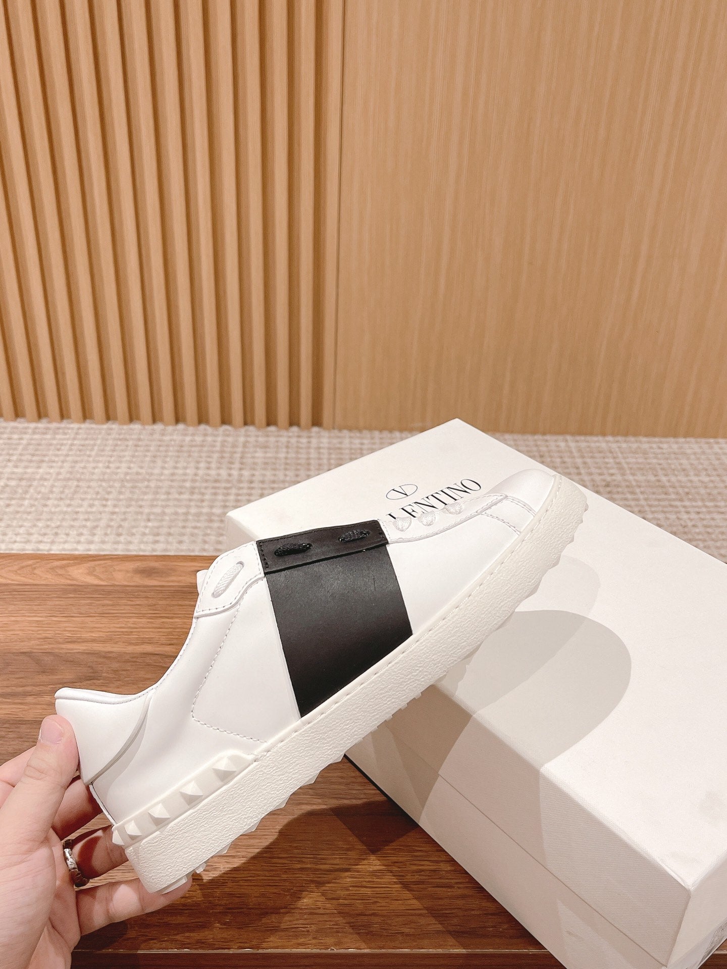 LuxluxHouse Best Quality Valentino Women Shoes