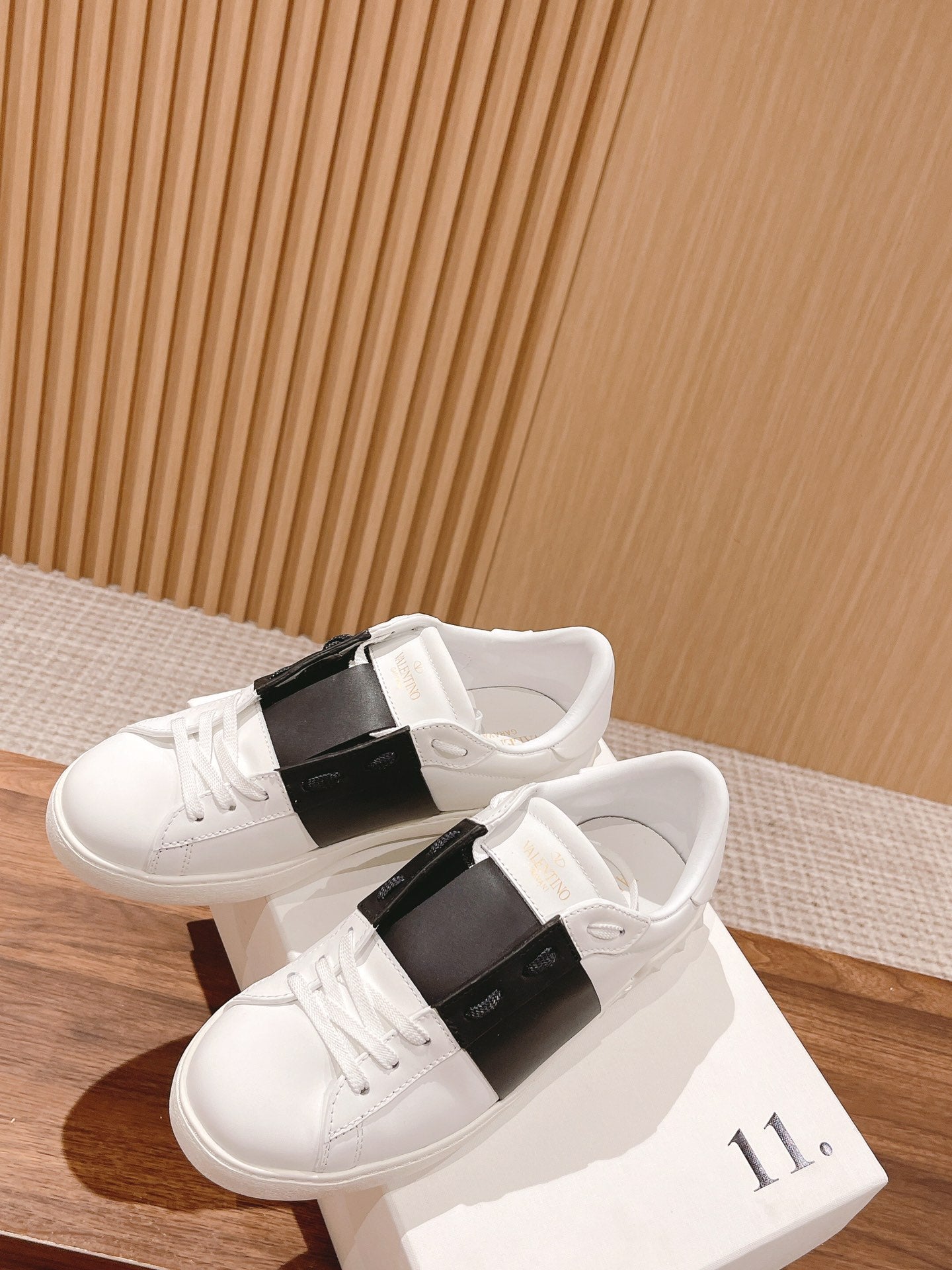 LuxluxHouse Best Quality Valentino Women Shoes