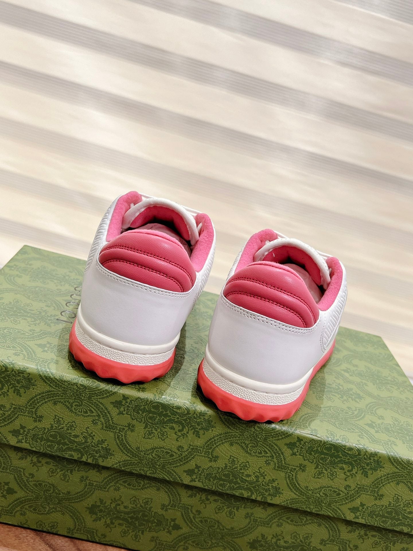 LuxluxHouse Best Quality Shoes Gucci