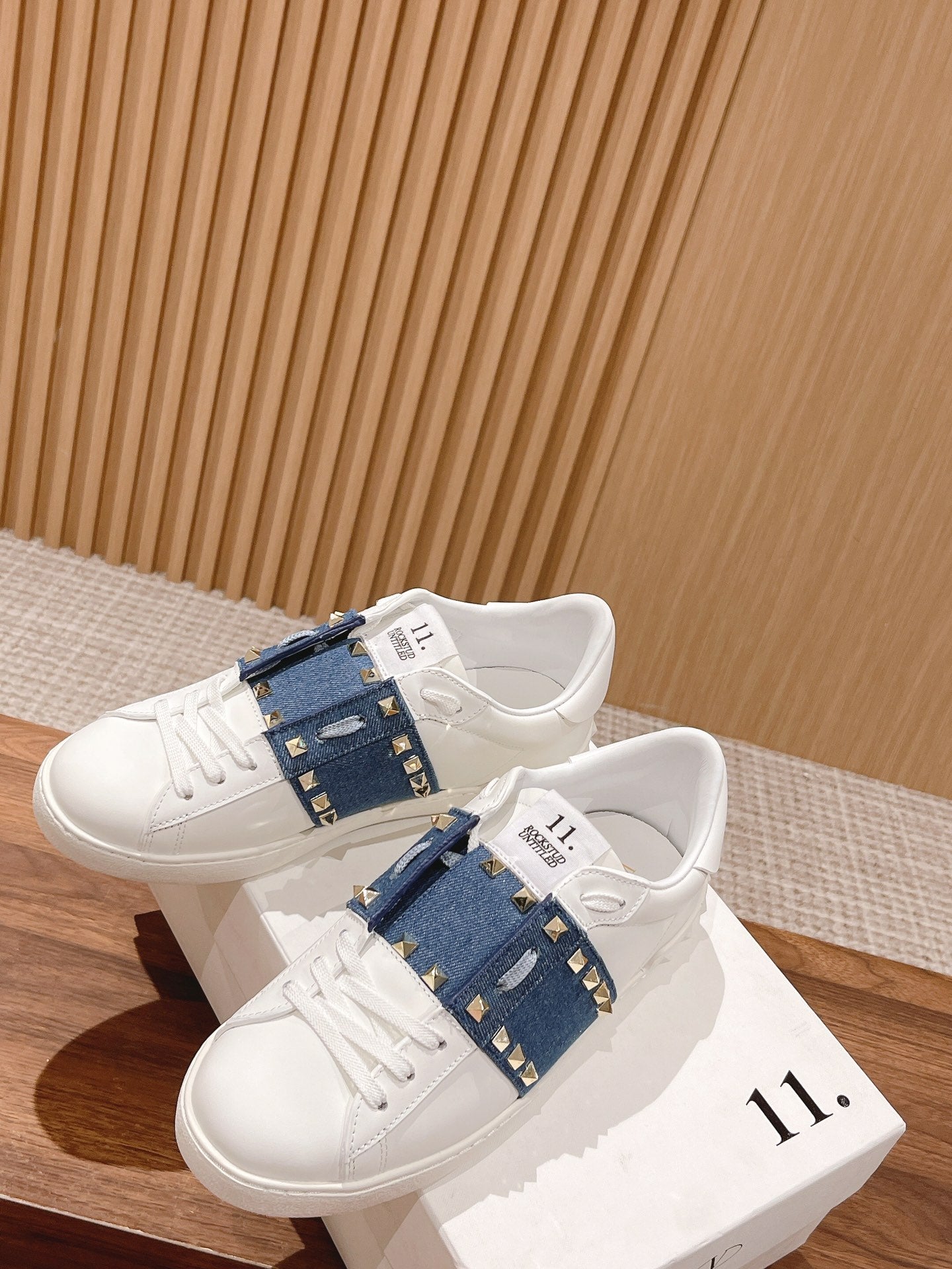 LuxluxHouse Best Quality Valentino Women Shoes