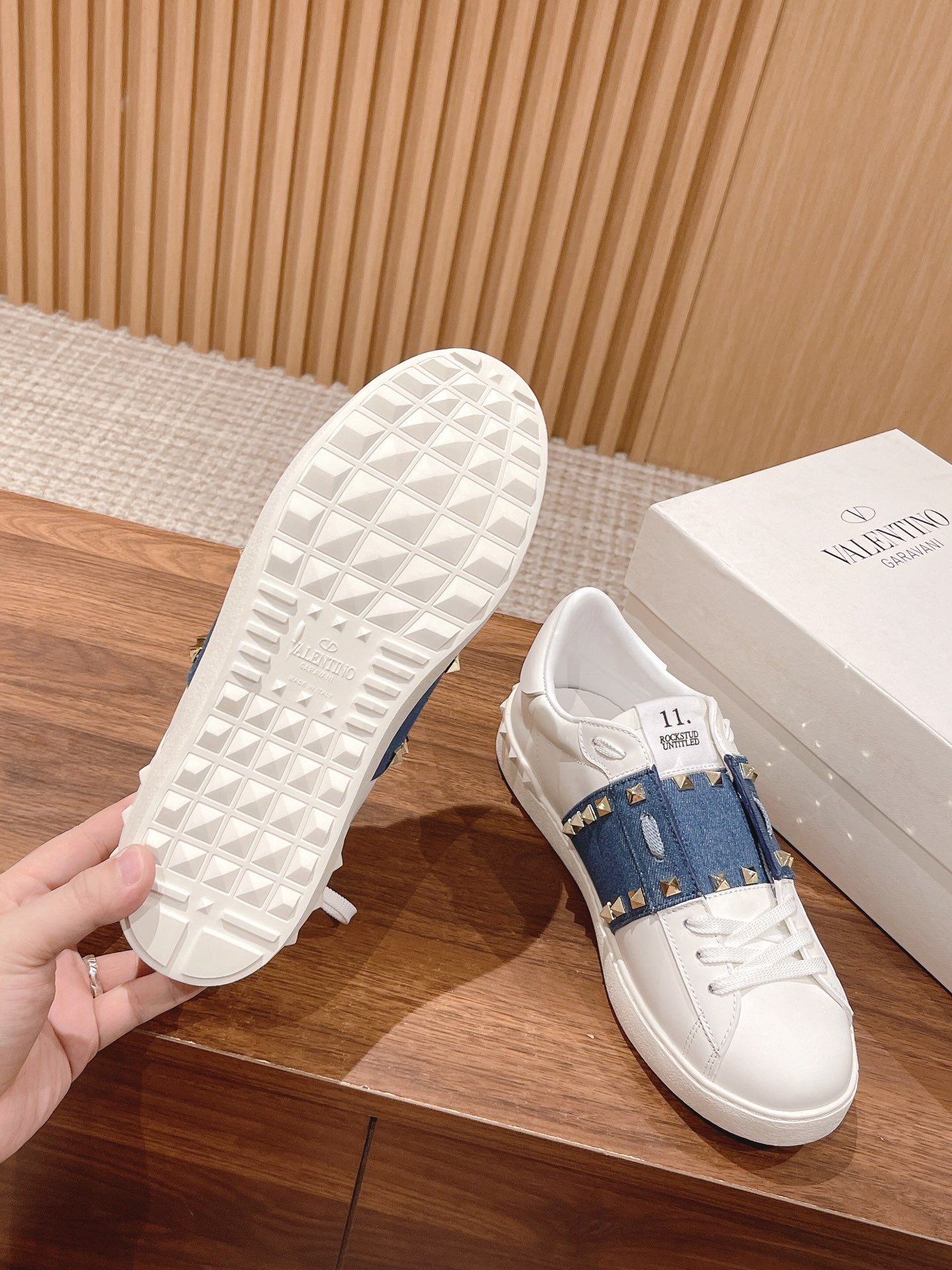 LuxluxHouse Best Quality Valentino Women Shoes