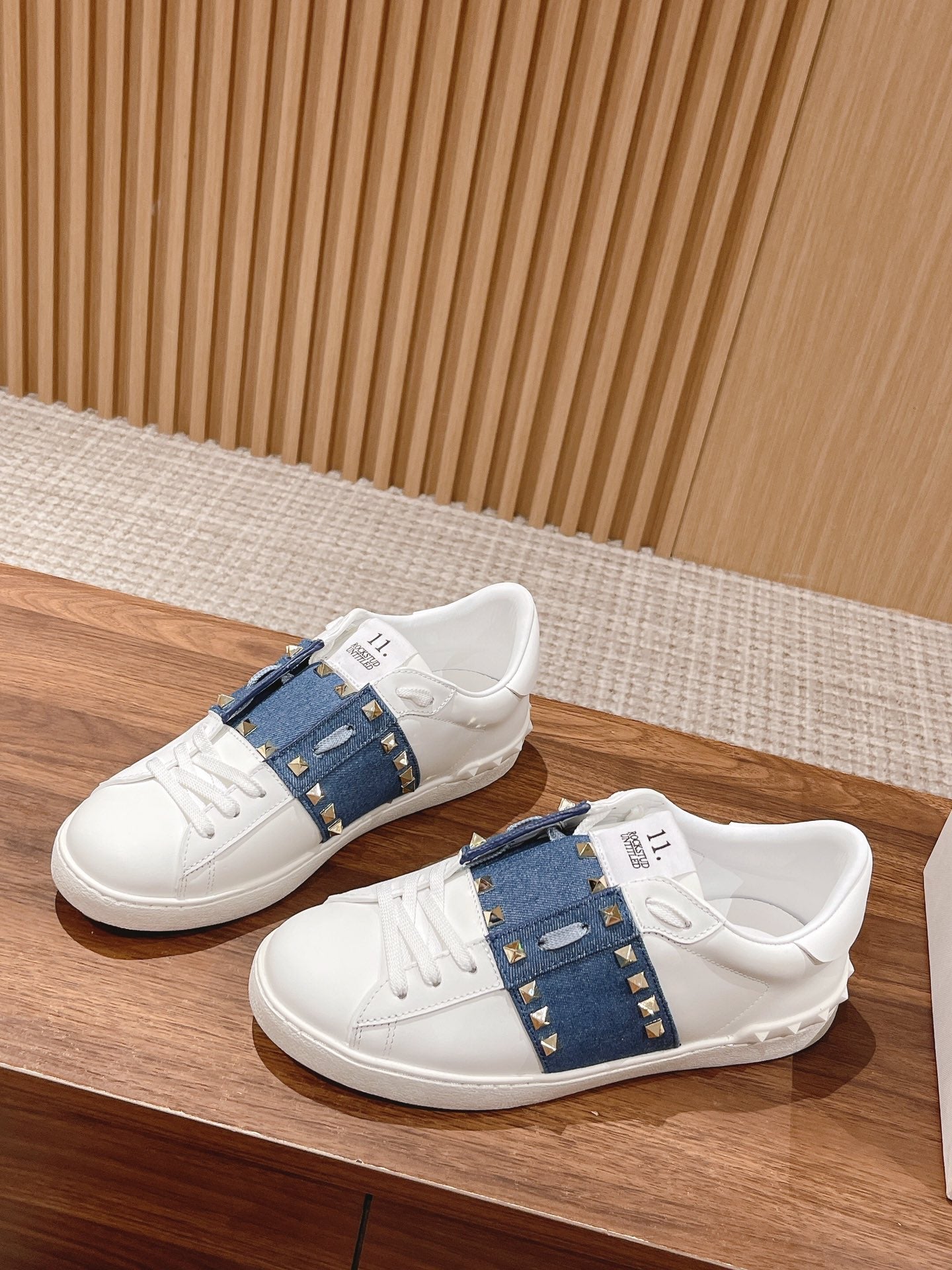 LuxluxHouse Best Quality Valentino Women Shoes