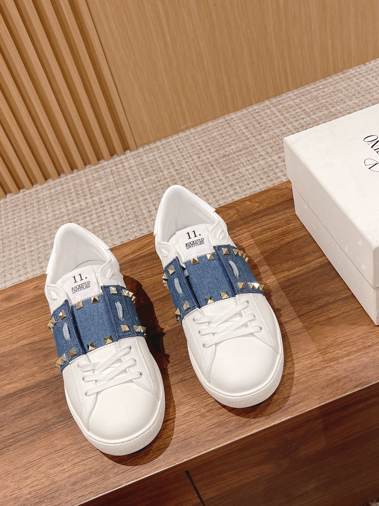 LuxluxHouse Best Quality Valentino Women Shoes