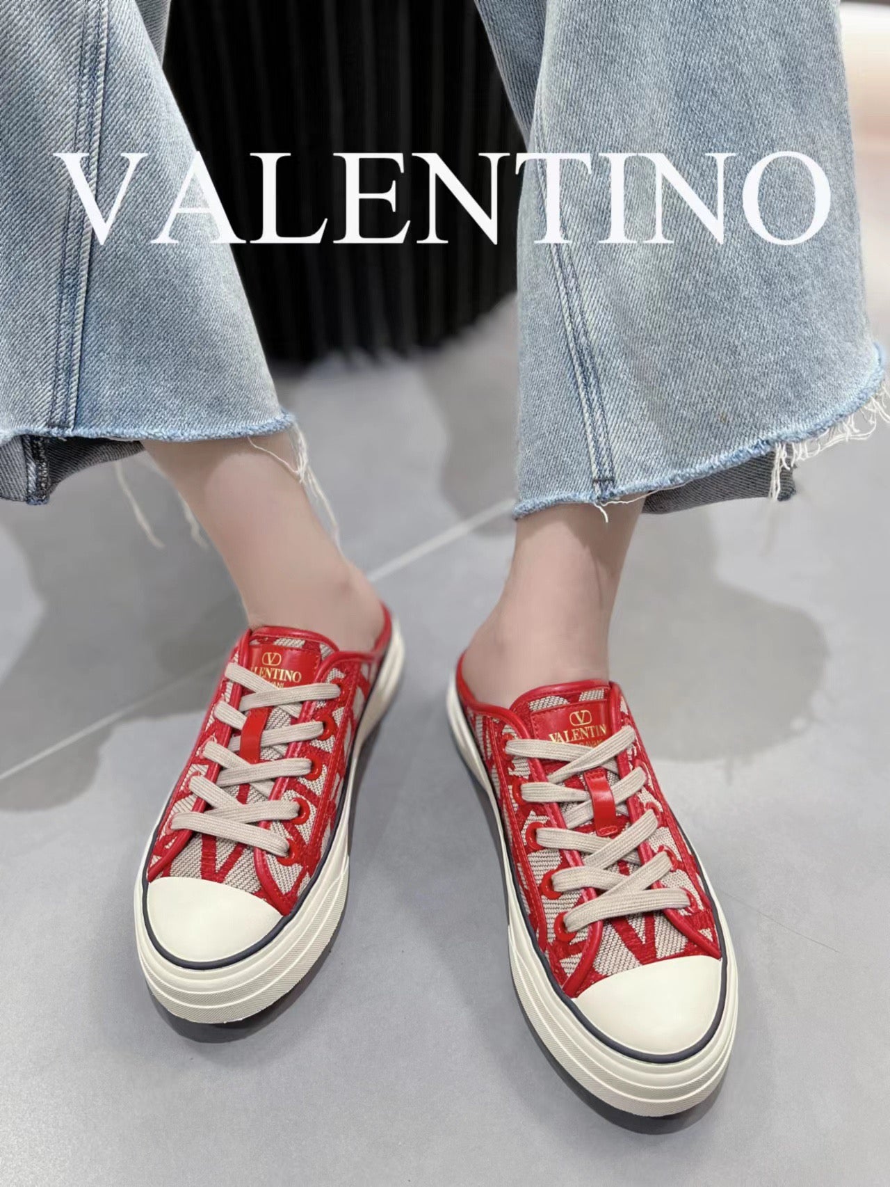 LuxluxHouse Best Quality Shoes Valentino