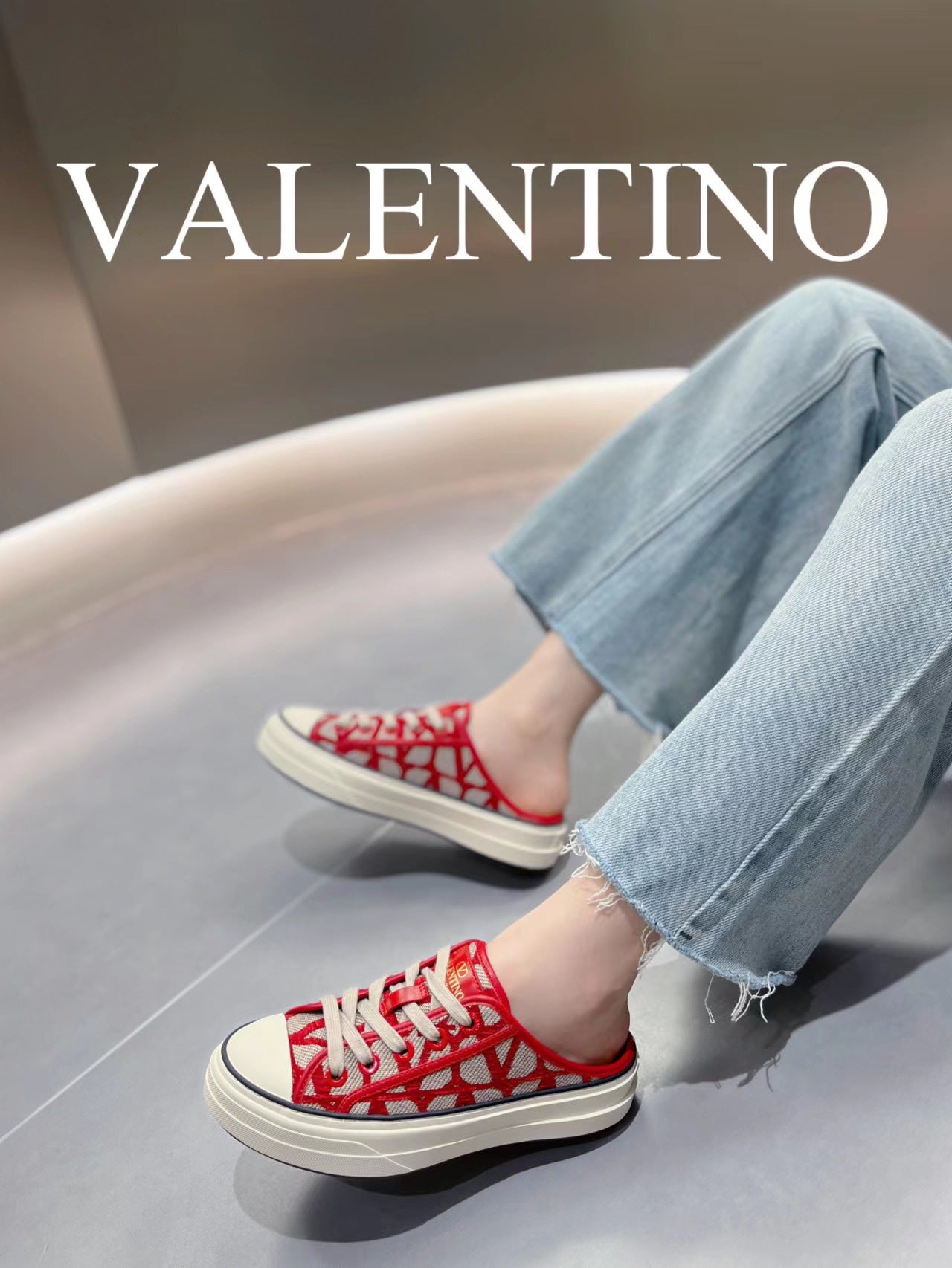 LuxluxHouse Best Quality Shoes Valentino