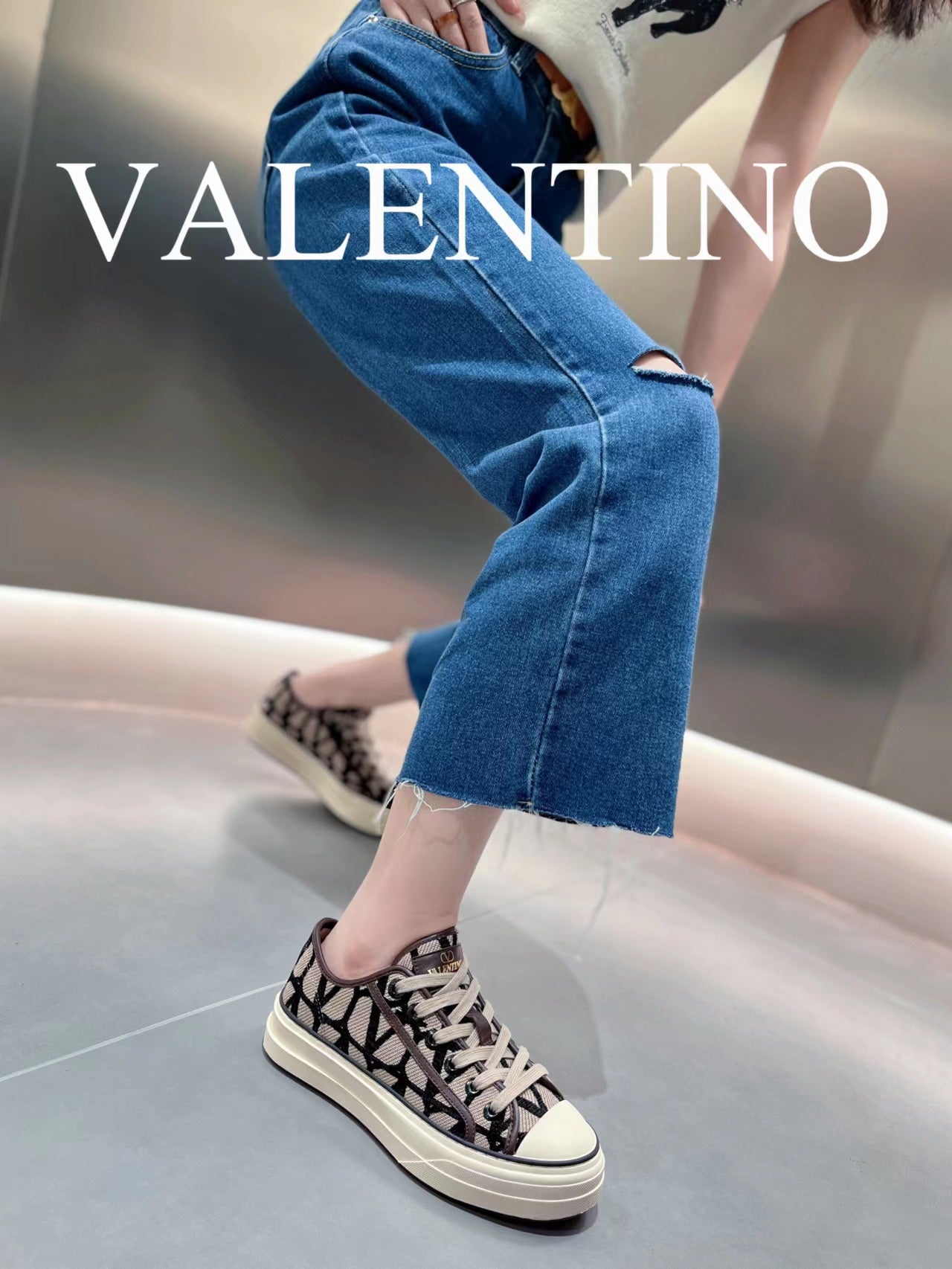 LuxluxHouse Best Quality Shoes Valentino
