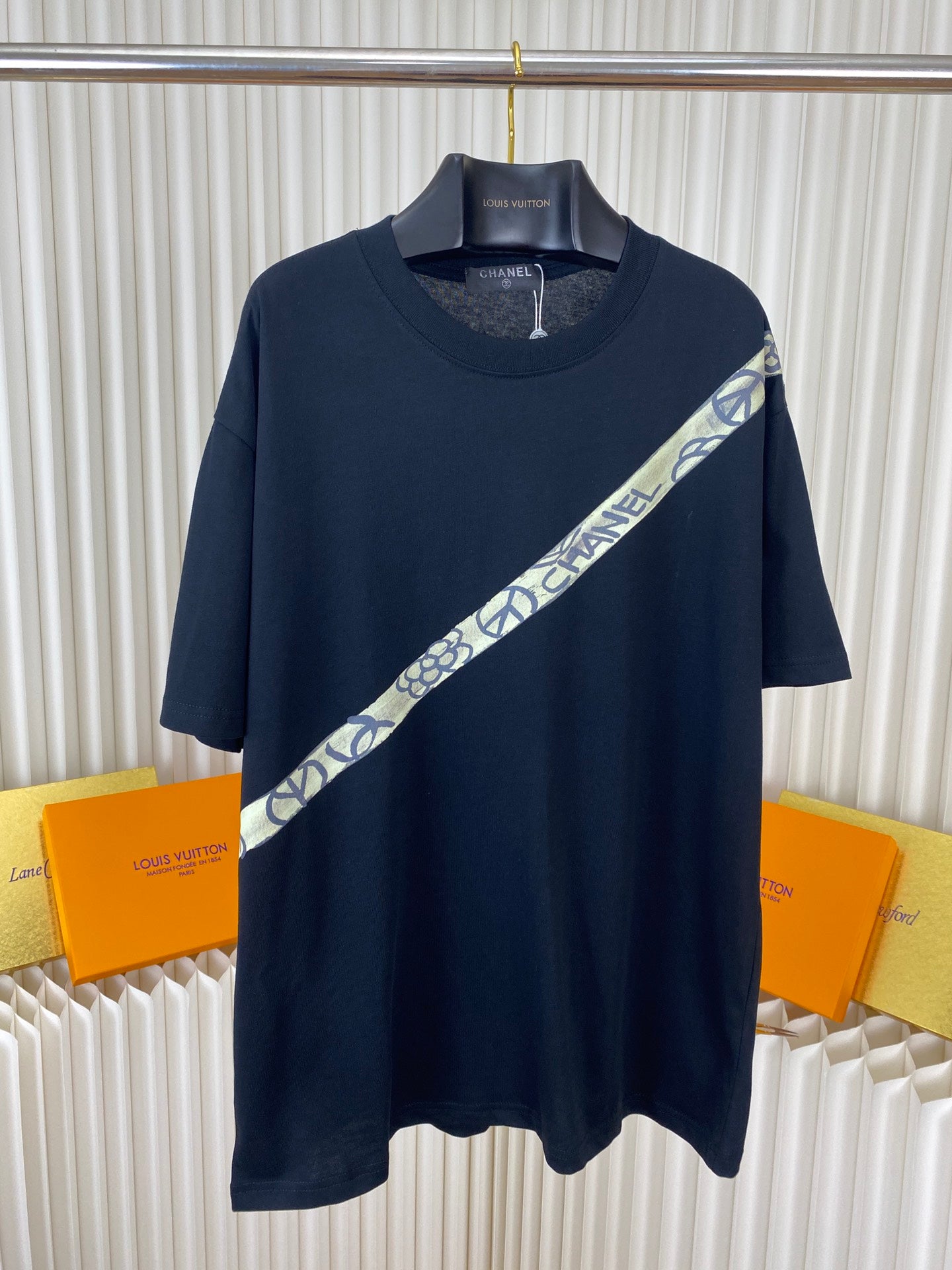 LuxluxHouse Best Quality Clothes T-shirt Chanel & Maison Margiela