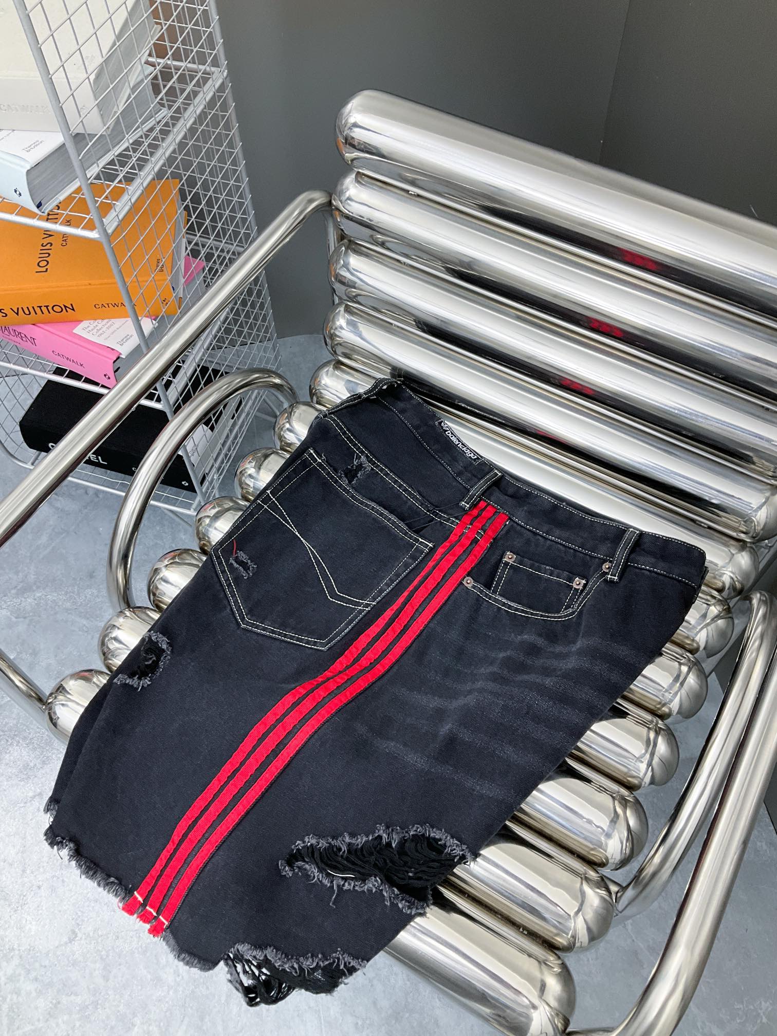 LuxluxHouse Best Quality Clothes Balenciaga Pants