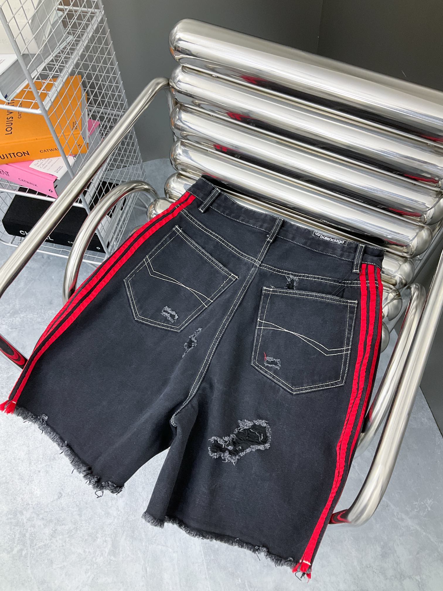 LuxluxHouse Best Quality Clothes Balenciaga Pants