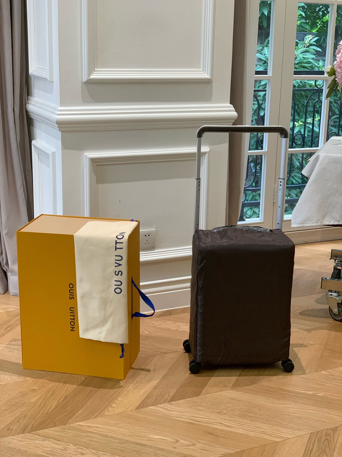 LuxluxHouse Best Quality Bags Luggage