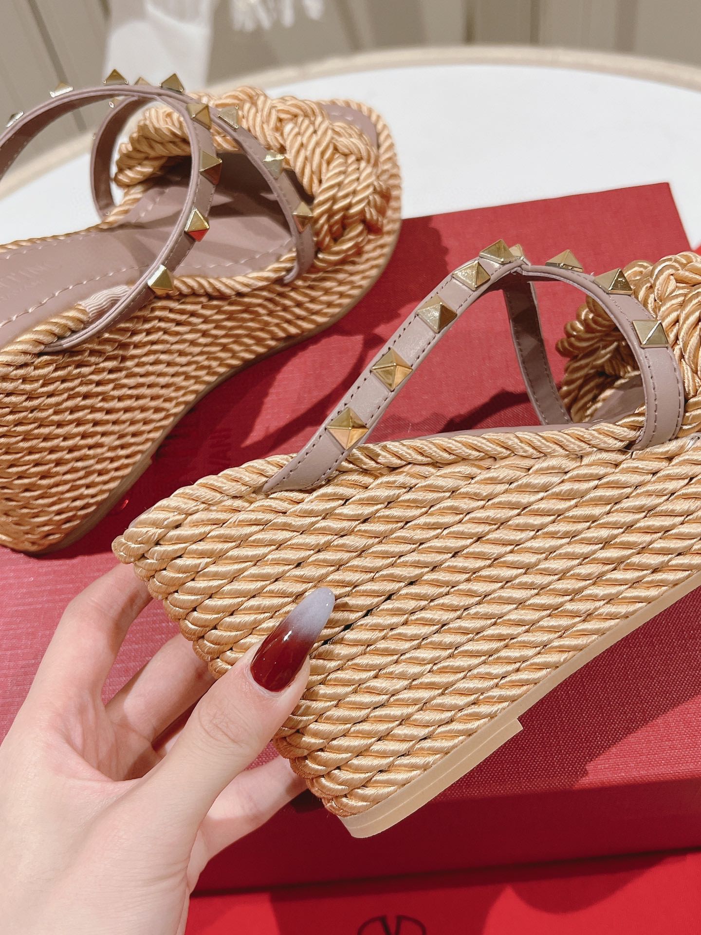 LuxluxHouse Best Quality Valentino Women Shoes