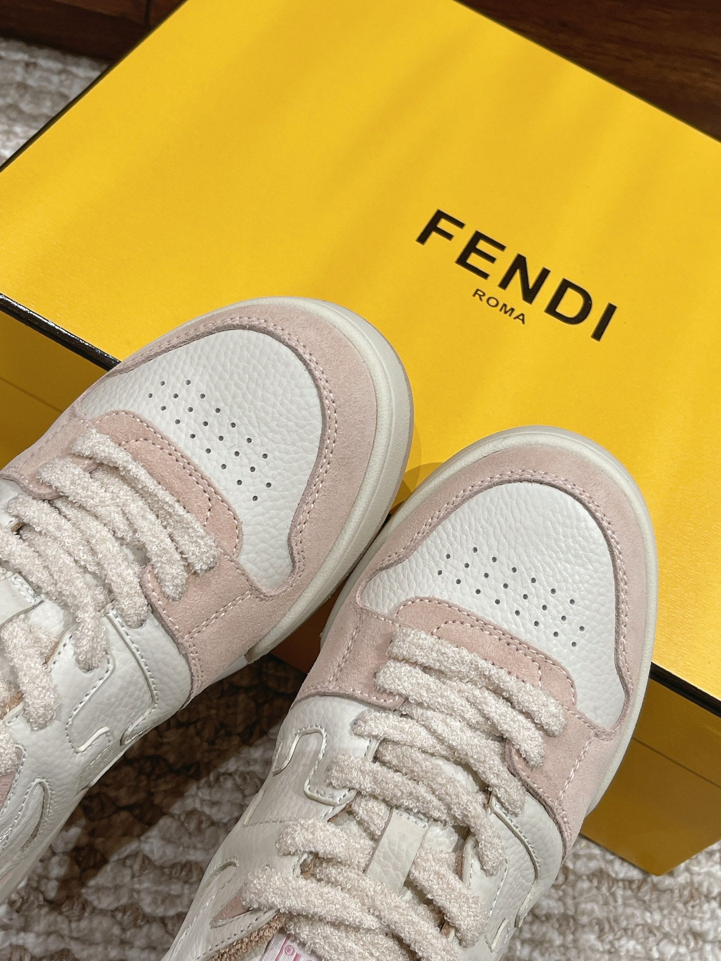 LuxluxHouse Best Quality Fendi Women Shoes