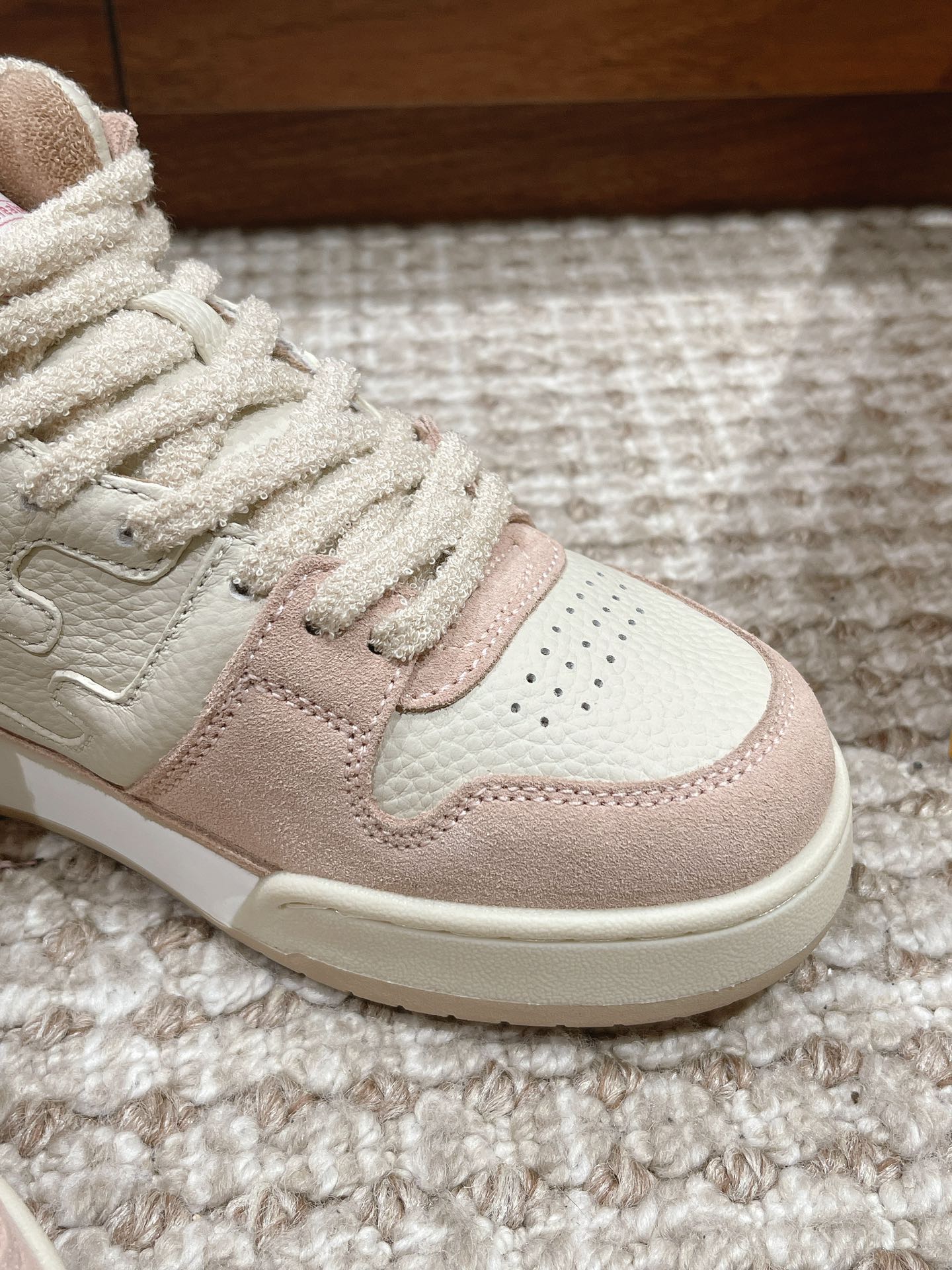 LuxluxHouse Best Quality Fendi Women Shoes