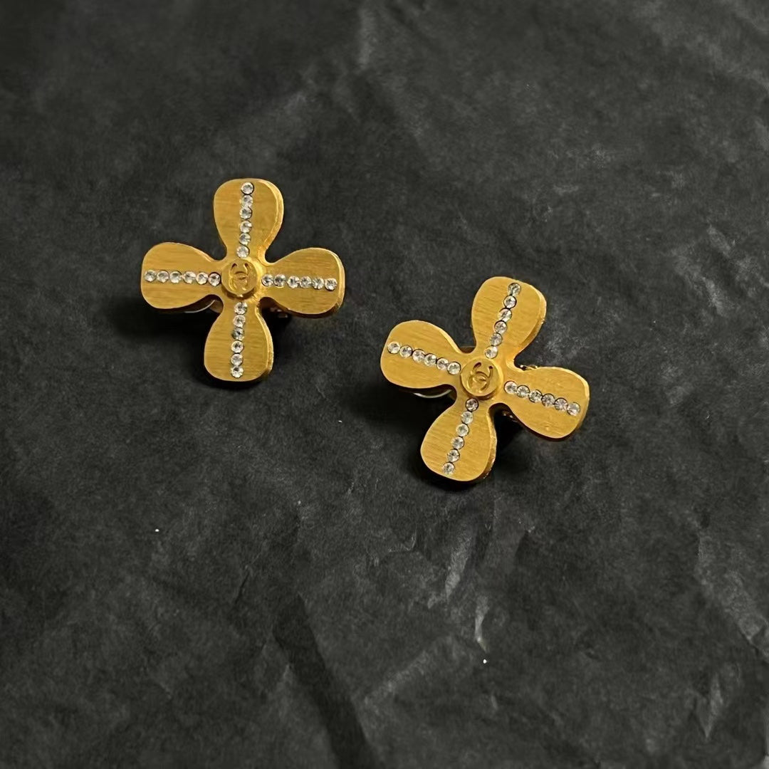 LuxluxHouse Low Price And High Quality Accessories Earrings