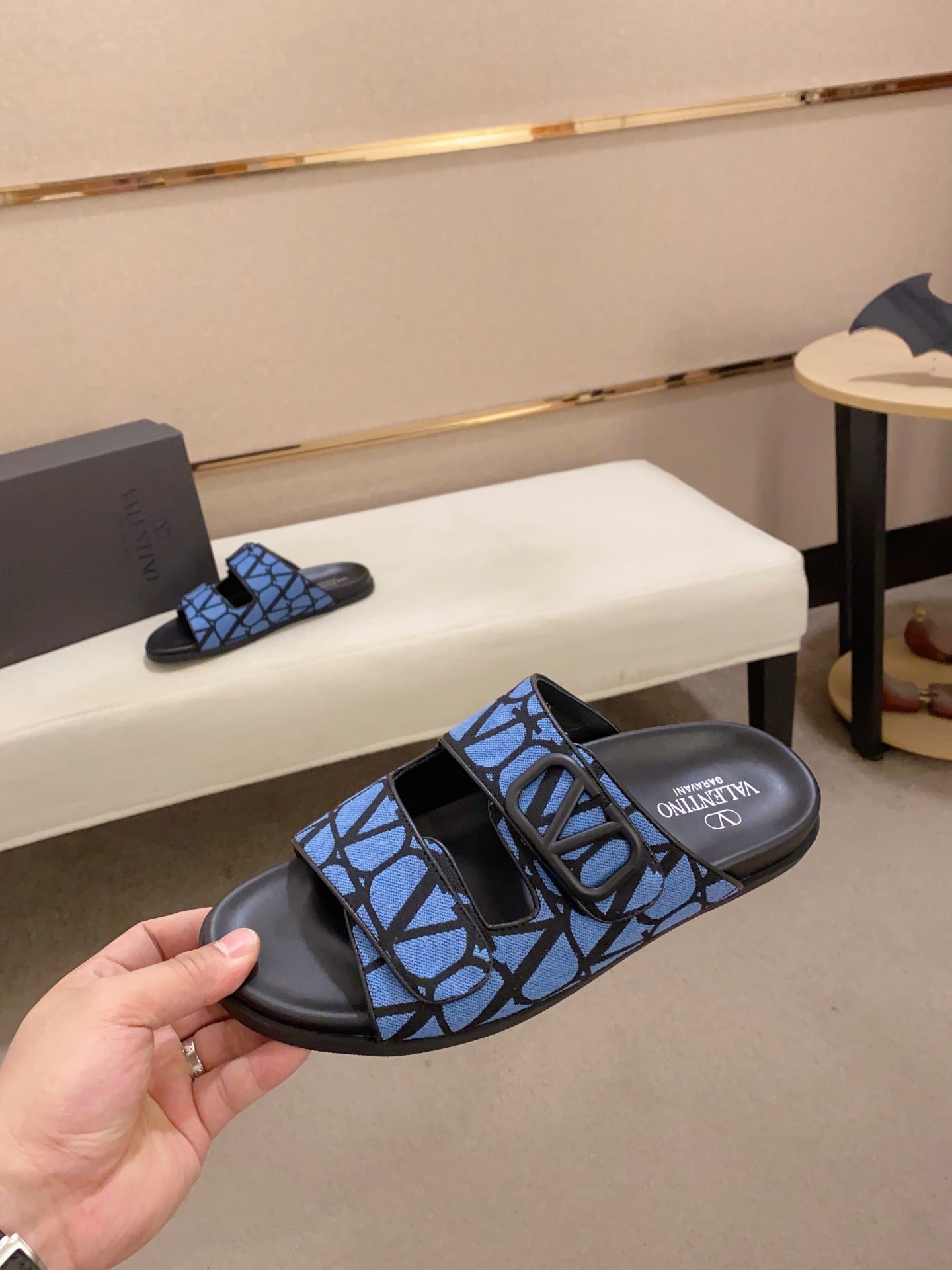 LuxluxHouse Best Quality Sandals Valentino