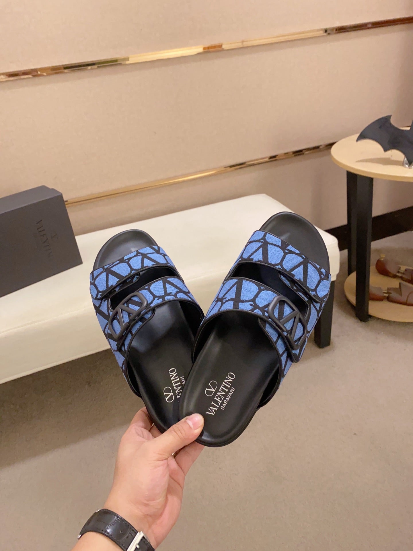 LuxluxHouse Best Quality Sandals Valentino