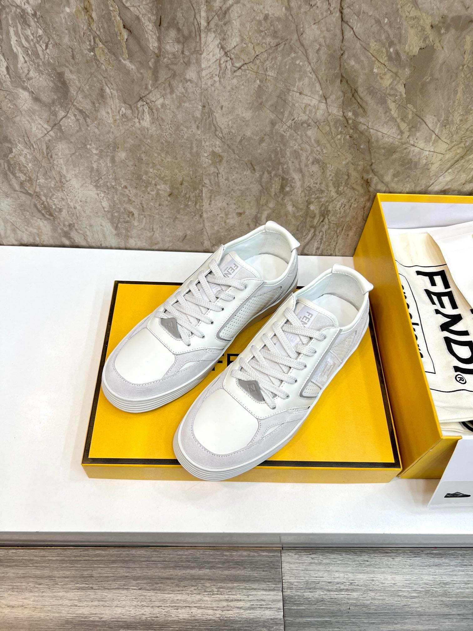 LuxluxHouse Best Quality Shoes Fendi