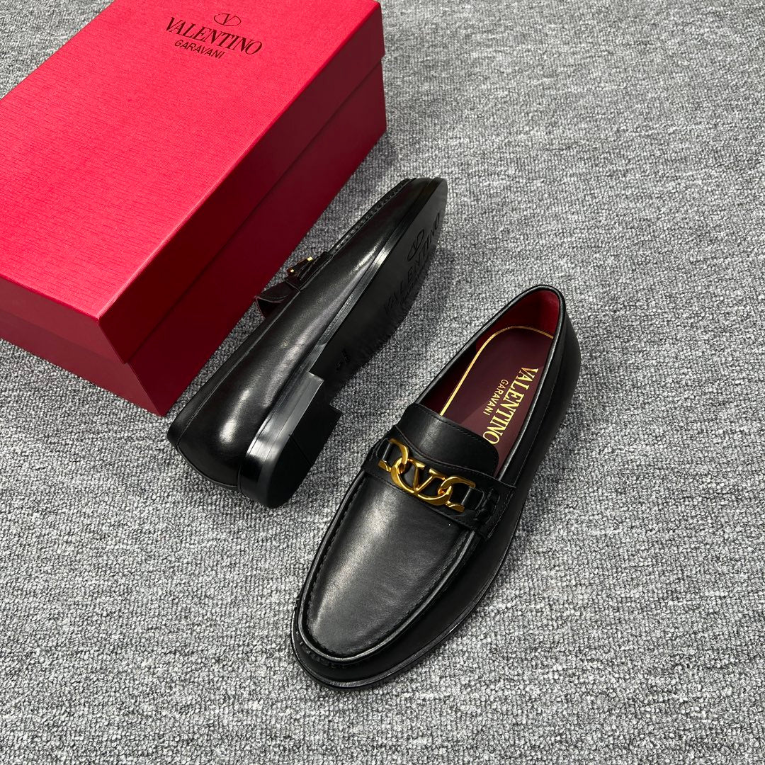 LuxluxHouse Best Quality Shoes Valentino
