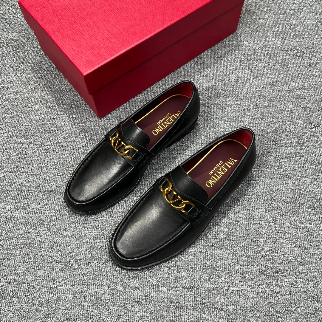 LuxluxHouse Best Quality Shoes Valentino