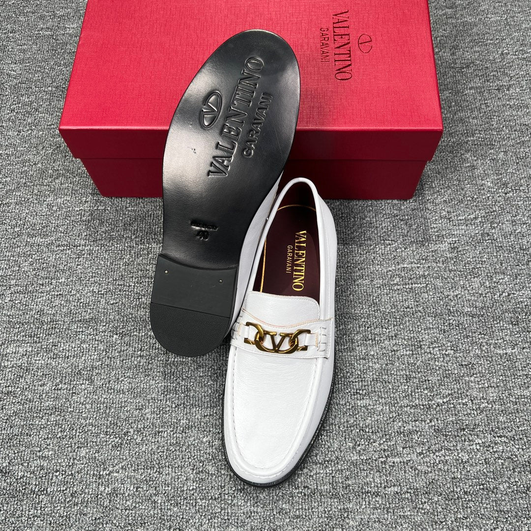 LuxluxHouse Best Quality Shoes Valentino